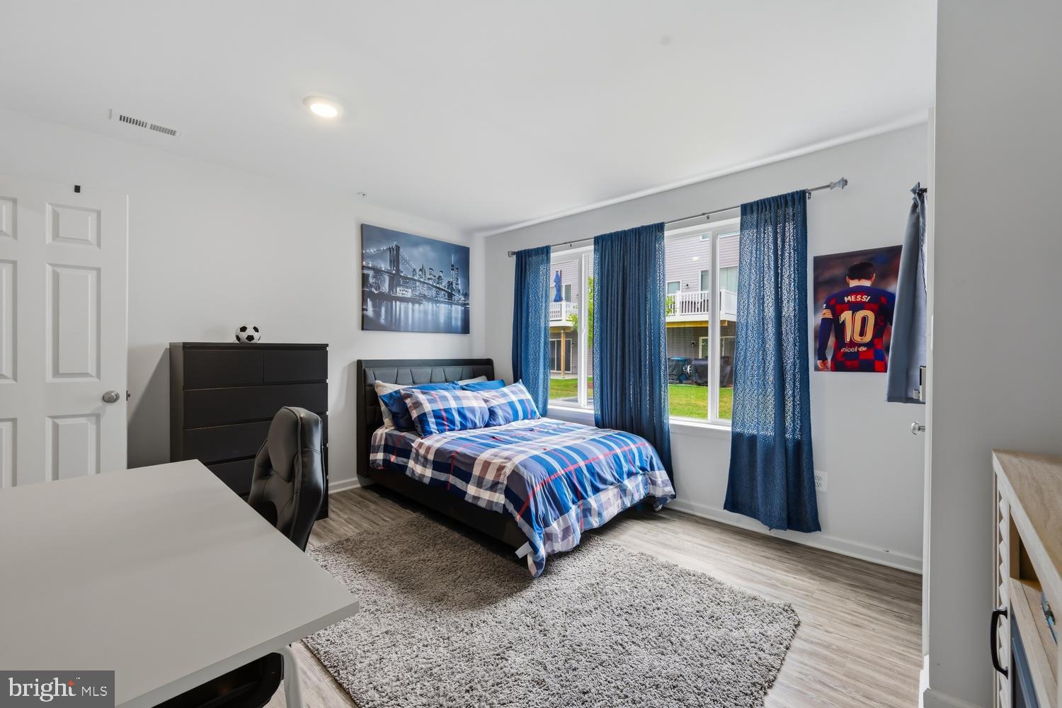 ELLENDALE - Residential