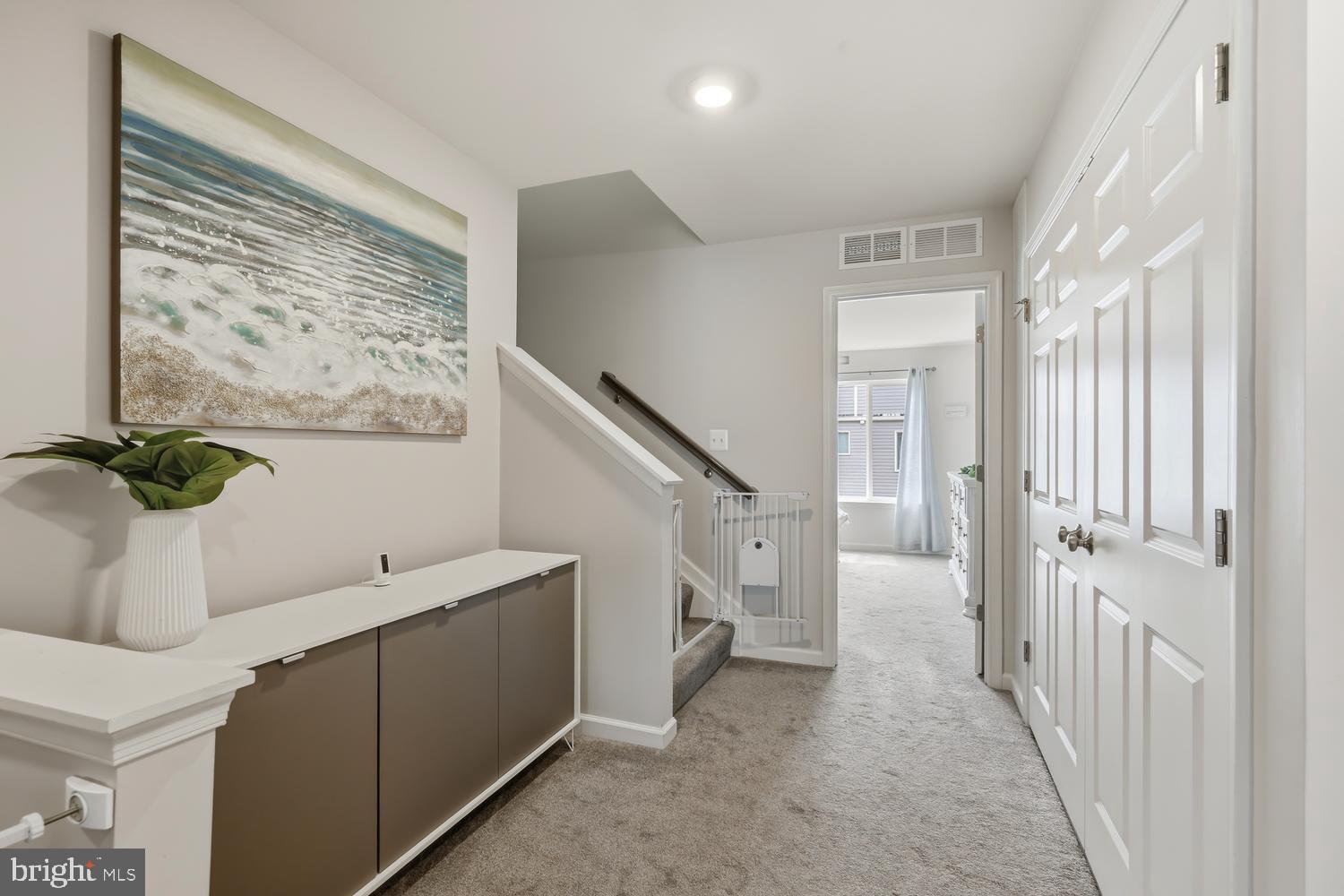 ELLENDALE - Residential