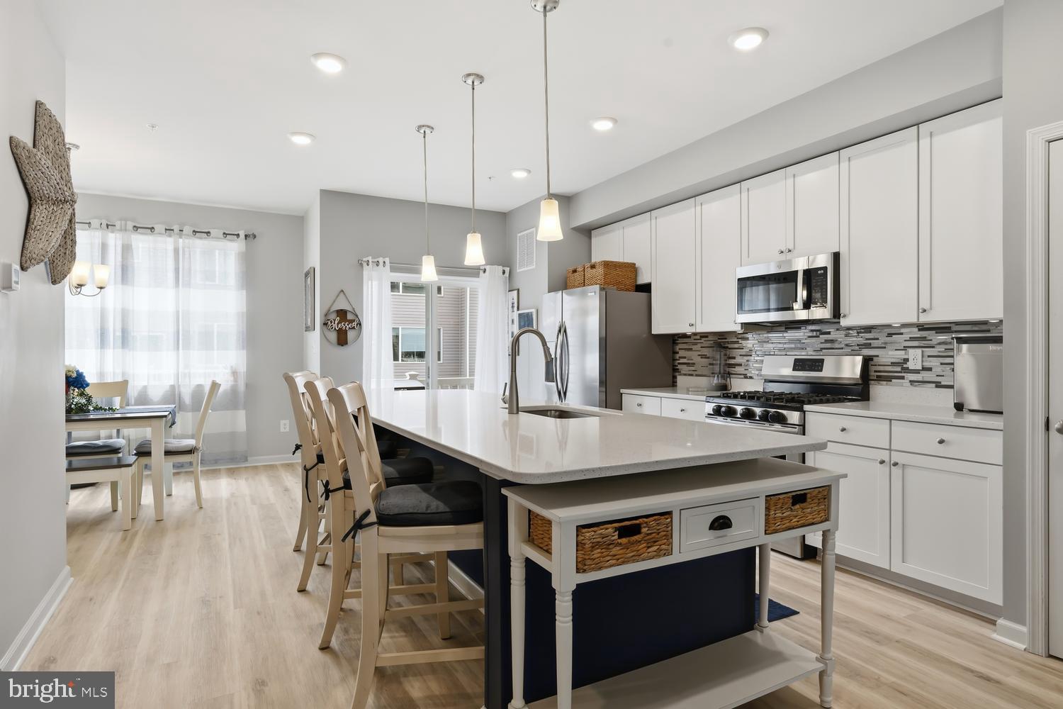 ELLENDALE - Residential