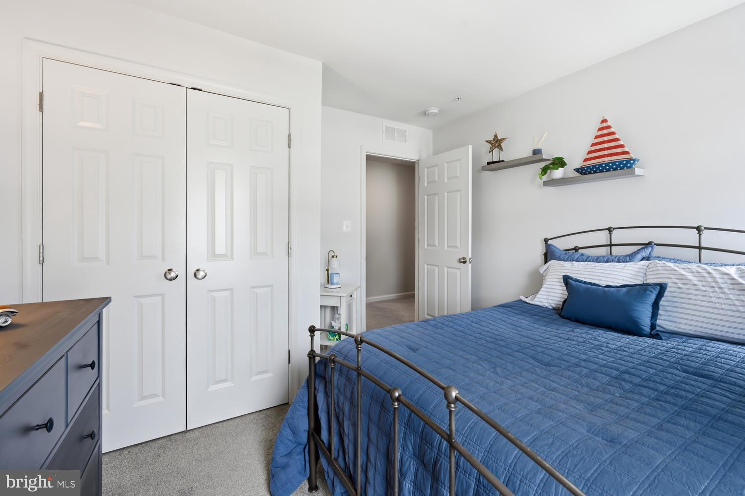 ELLENDALE - Residential
