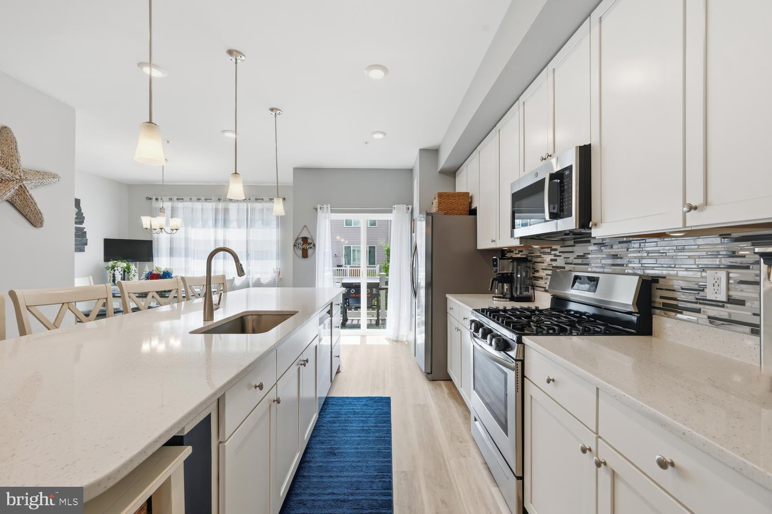 ELLENDALE - Residential