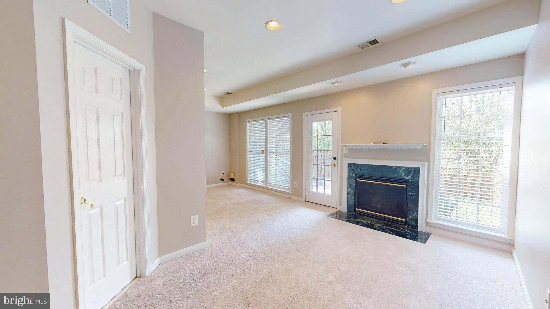 STONE RIDGE NORTH - Residential Lease