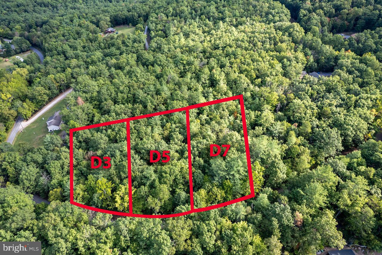 Discover the essence of mountain living with this scenic 1.29-acre lot in the Holiday Hills Subdivision of Luray, VA. Just 10 minutes from downtown Luray and only 90 minutes from the metro DC area, this peaceful parcel offers the perfect balance of seclusion and convenience in Virginia’s renowned Cabin Capital. Surrounded by natural beauty, this undeveloped land provides a blank canvas for your dream mountain retreat. Enjoy close proximity to some of the Shenandoah Valley’s most iconic attractions, including Skyline Drive, Shenandoah National Park, Luray Caverns, and Massanutten Resort. Nearby wineries, breweries, restaurants, and historic sites make this location ideal for both adventure and relaxation. Whether you envision a cozy getaway or a full-time residence, this lot delivers incredible potential in a prime mountain setting. Owner is a licensed Virginia real estate agent.
