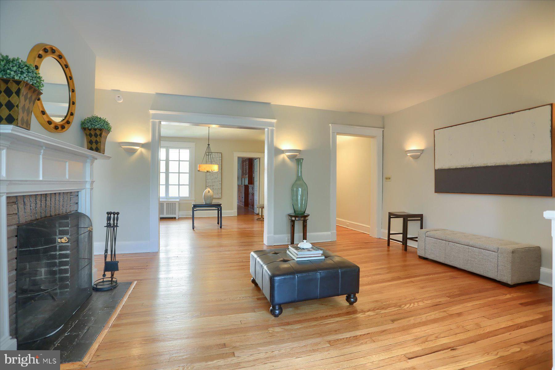 ROLAND PARK - Residential