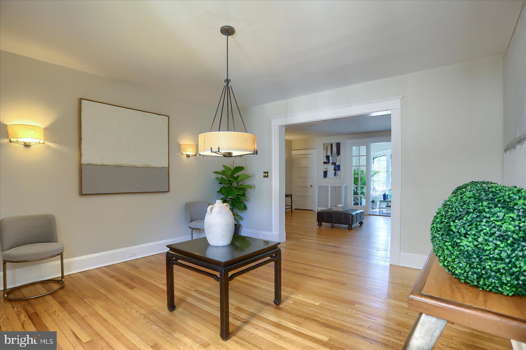 ROLAND PARK - Residential