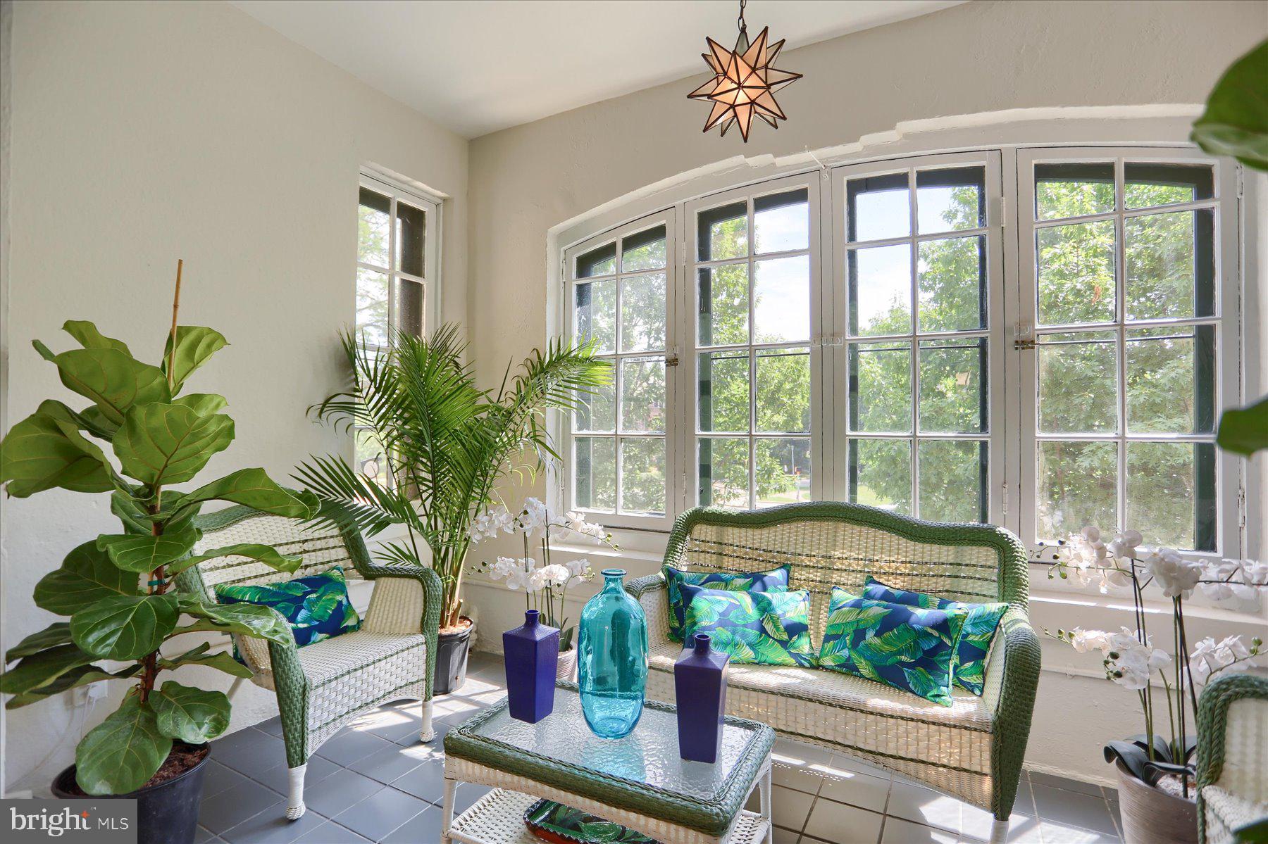 ROLAND PARK - Residential