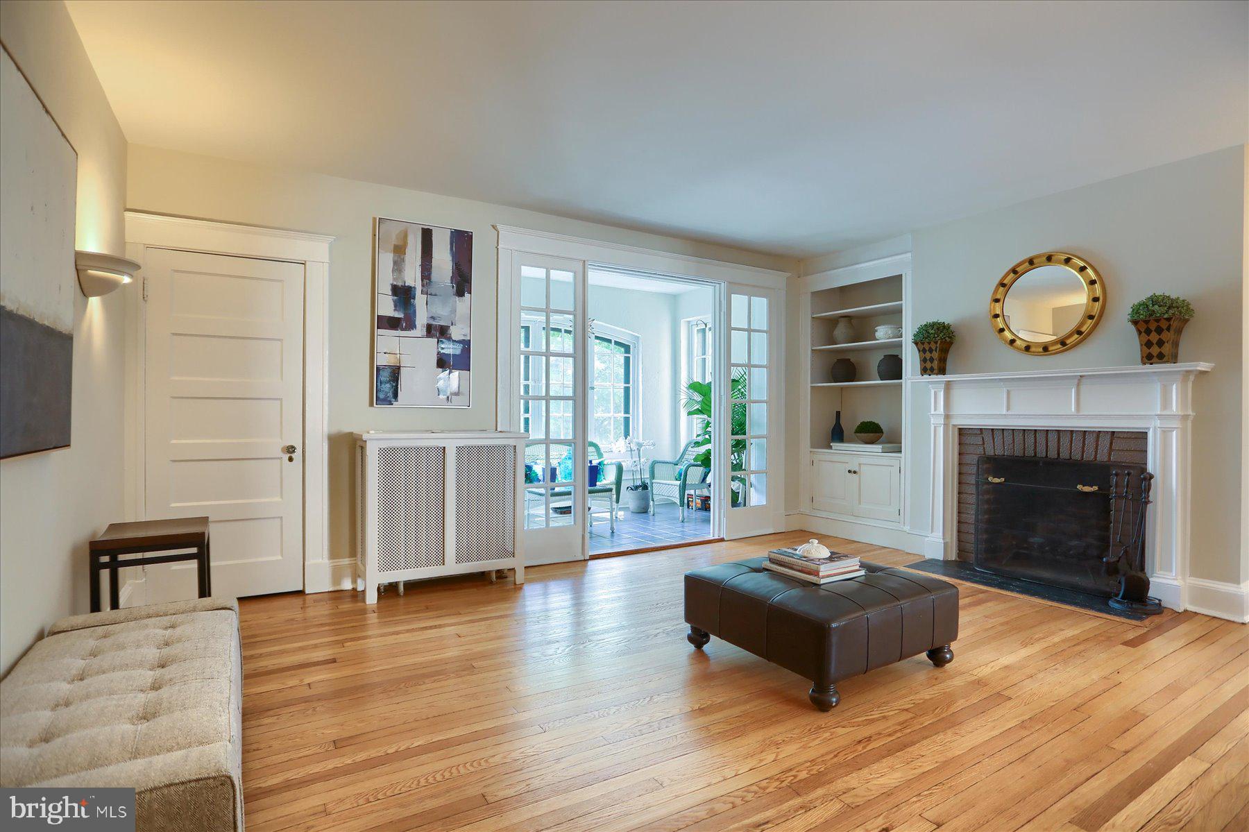 ROLAND PARK - Residential