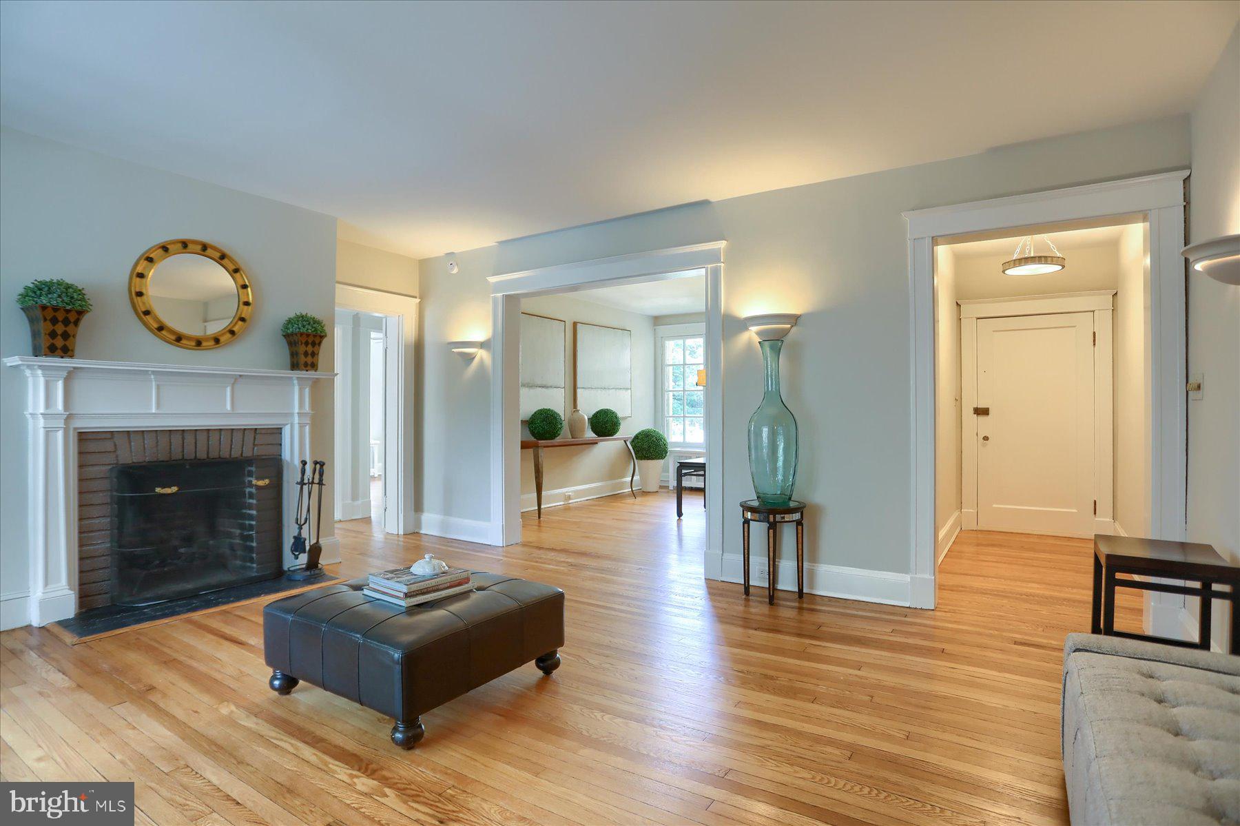 ROLAND PARK - Residential