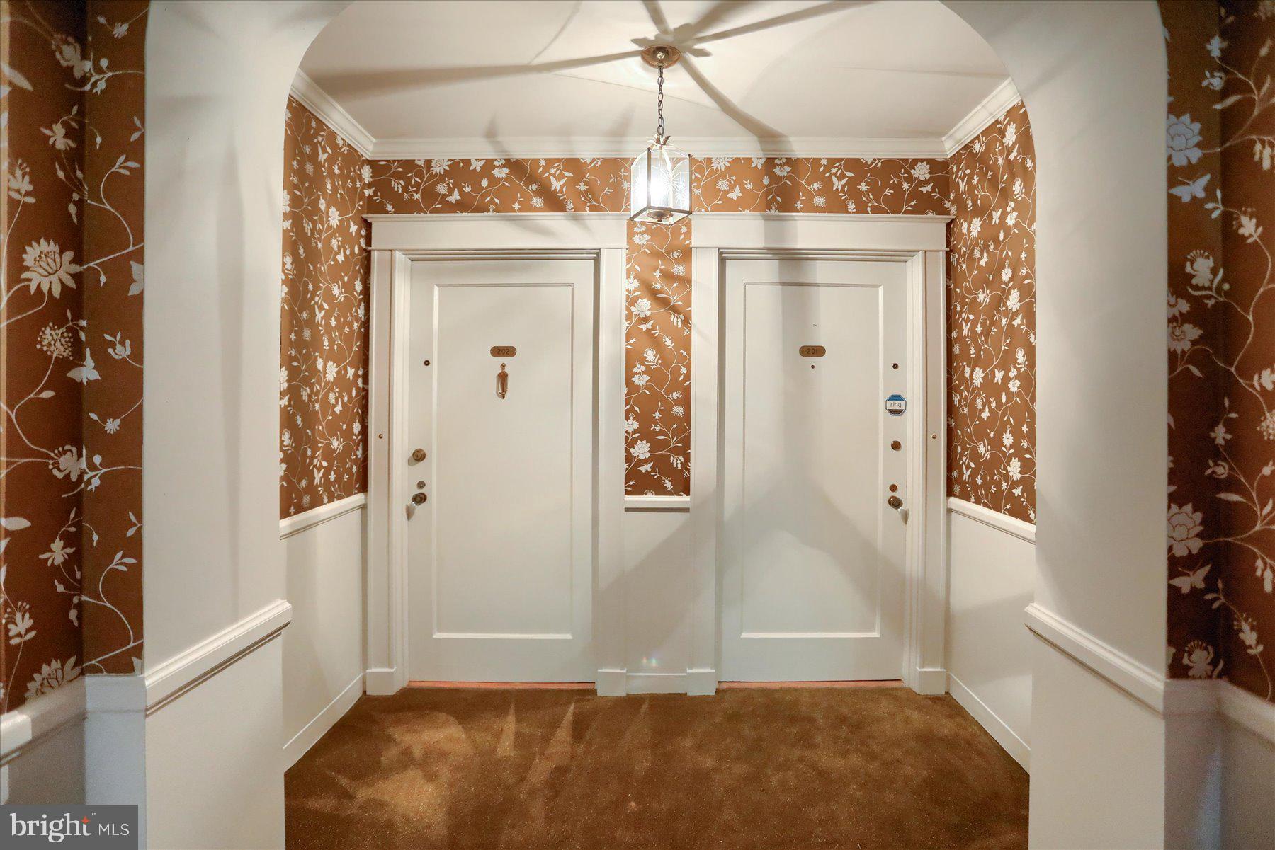 ROLAND PARK - Residential