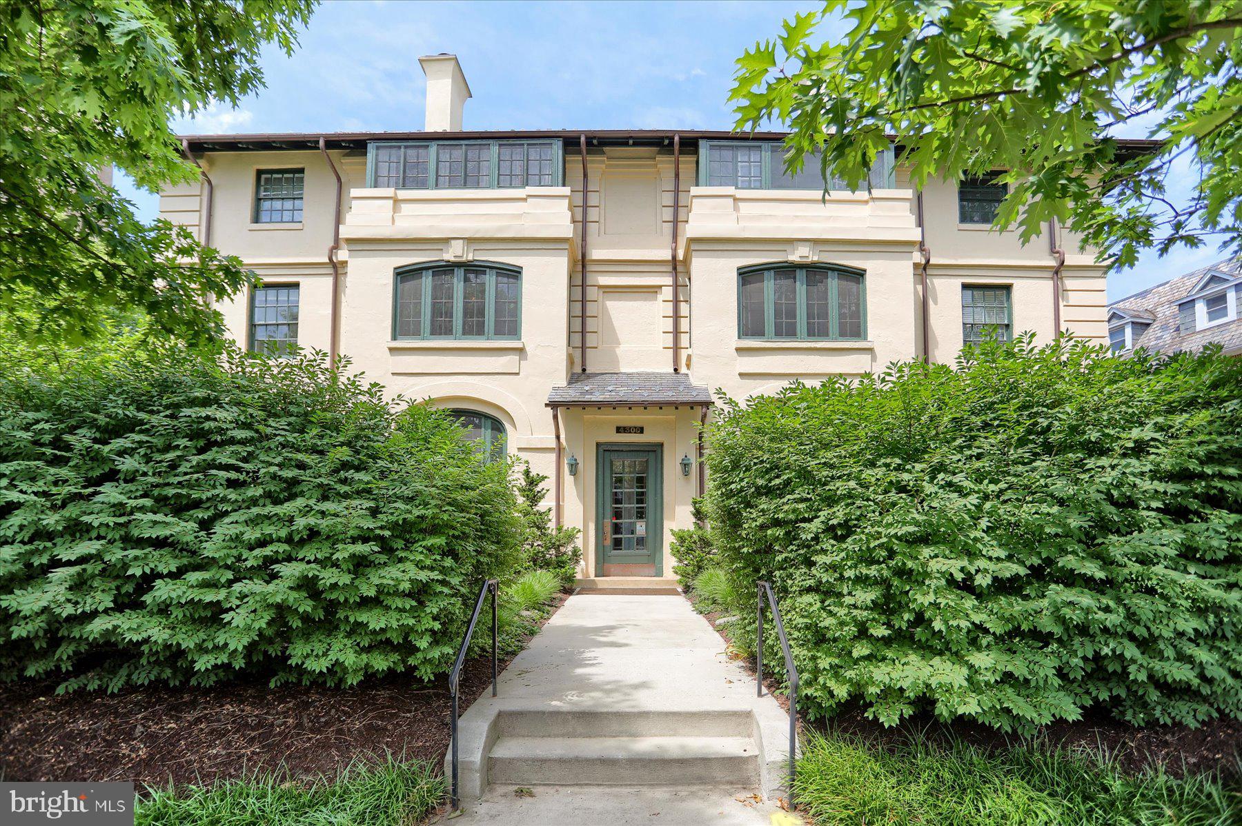 ROLAND PARK - Residential