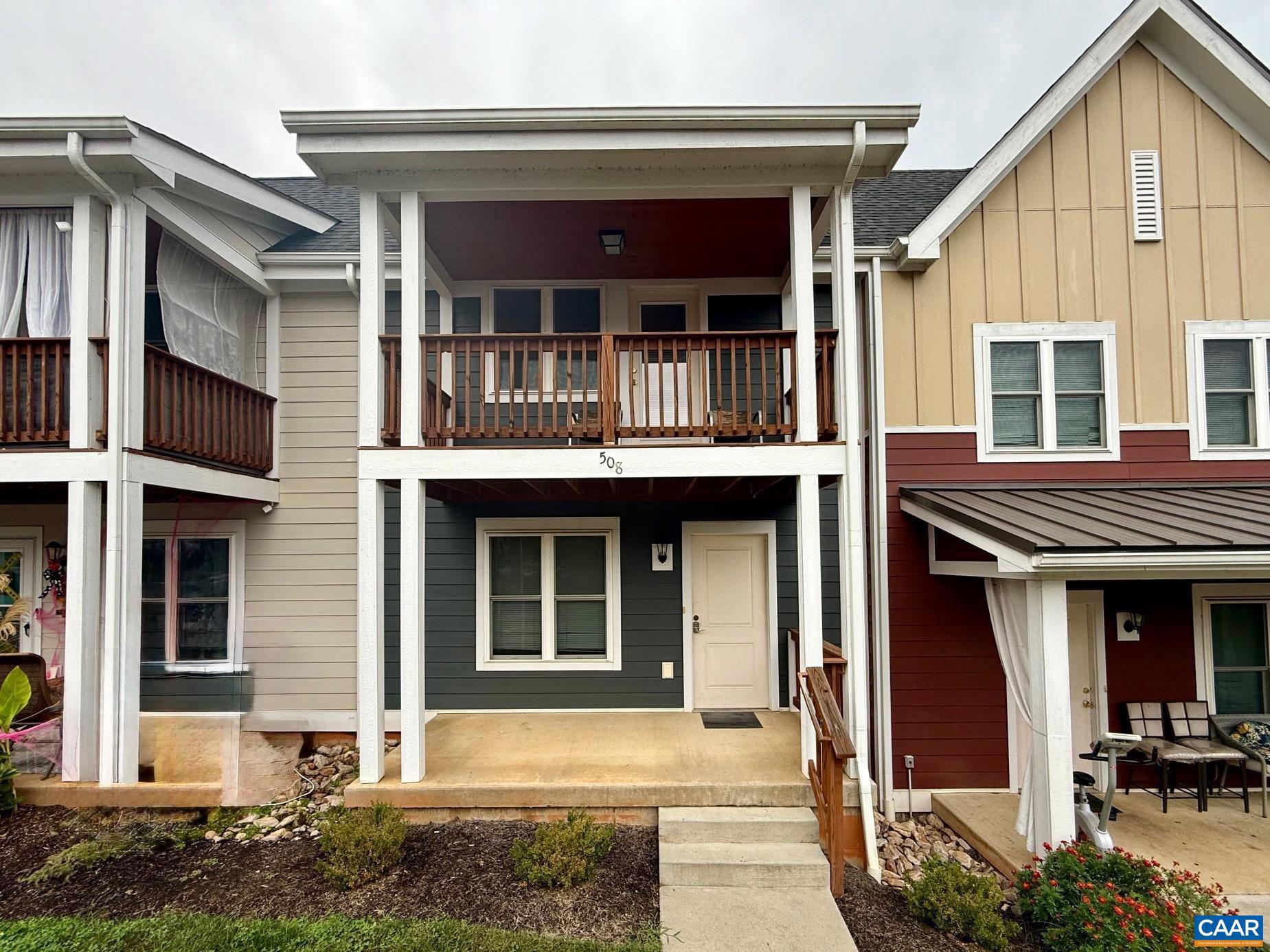 LOCHLYN HILL - Residential