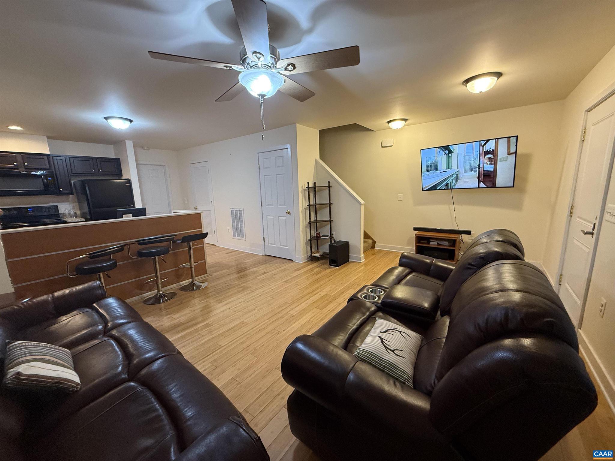 LOCHLYN HILL - Residential