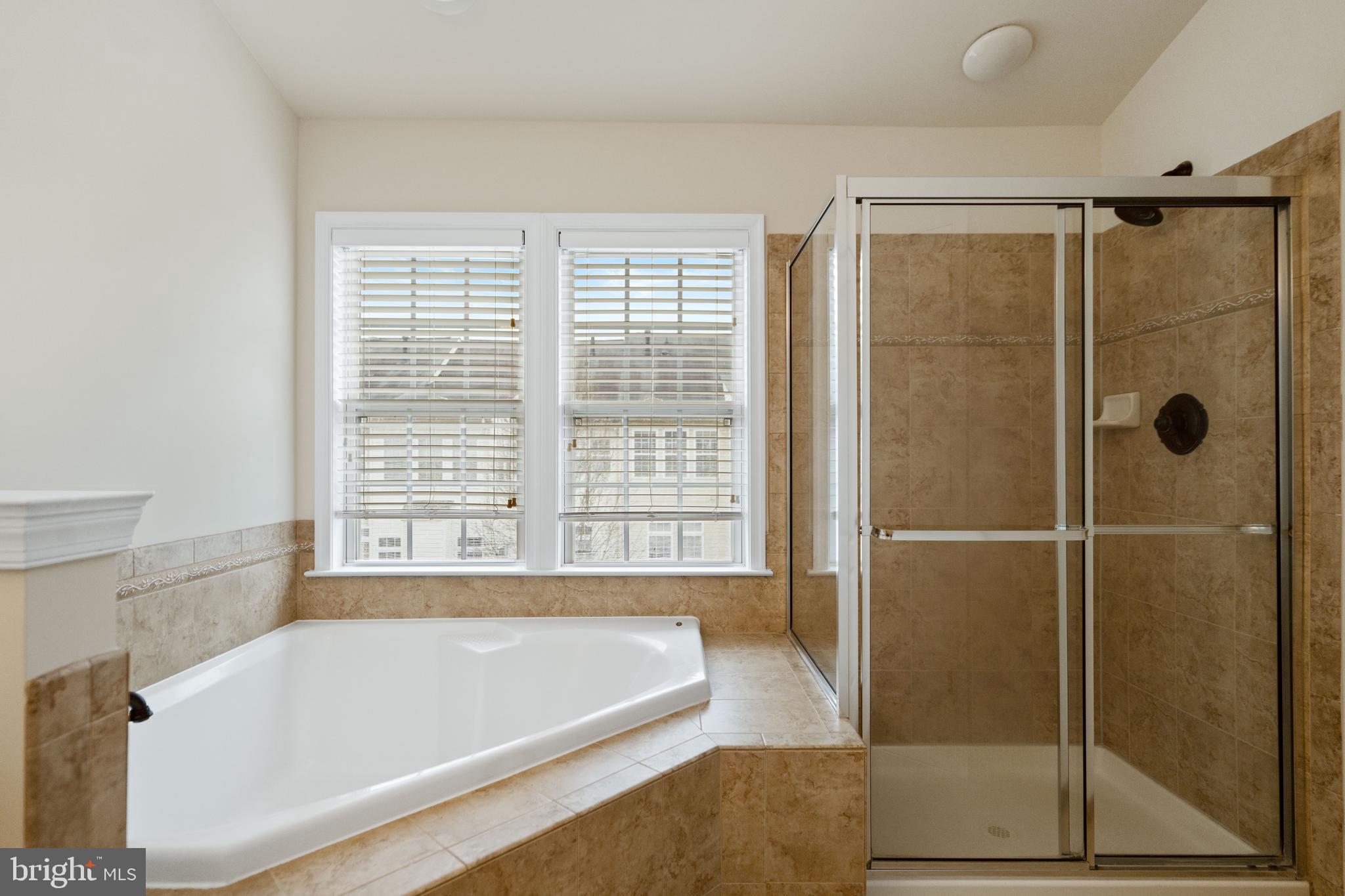 BROADLANDS SOUTH - Residential Lease