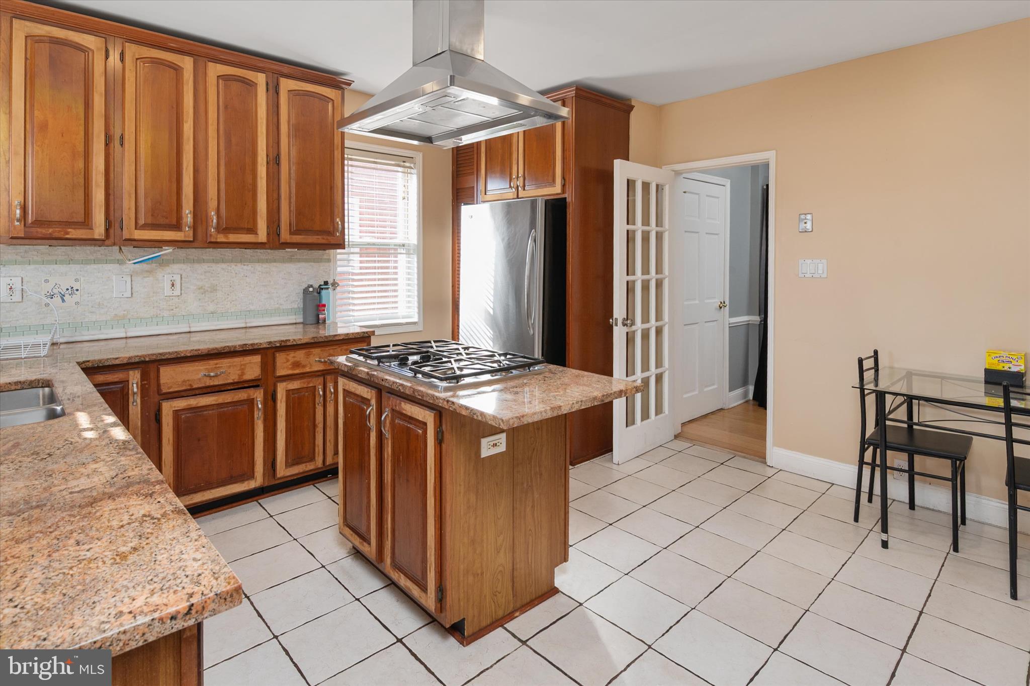 LITTLE ITALY - Residential