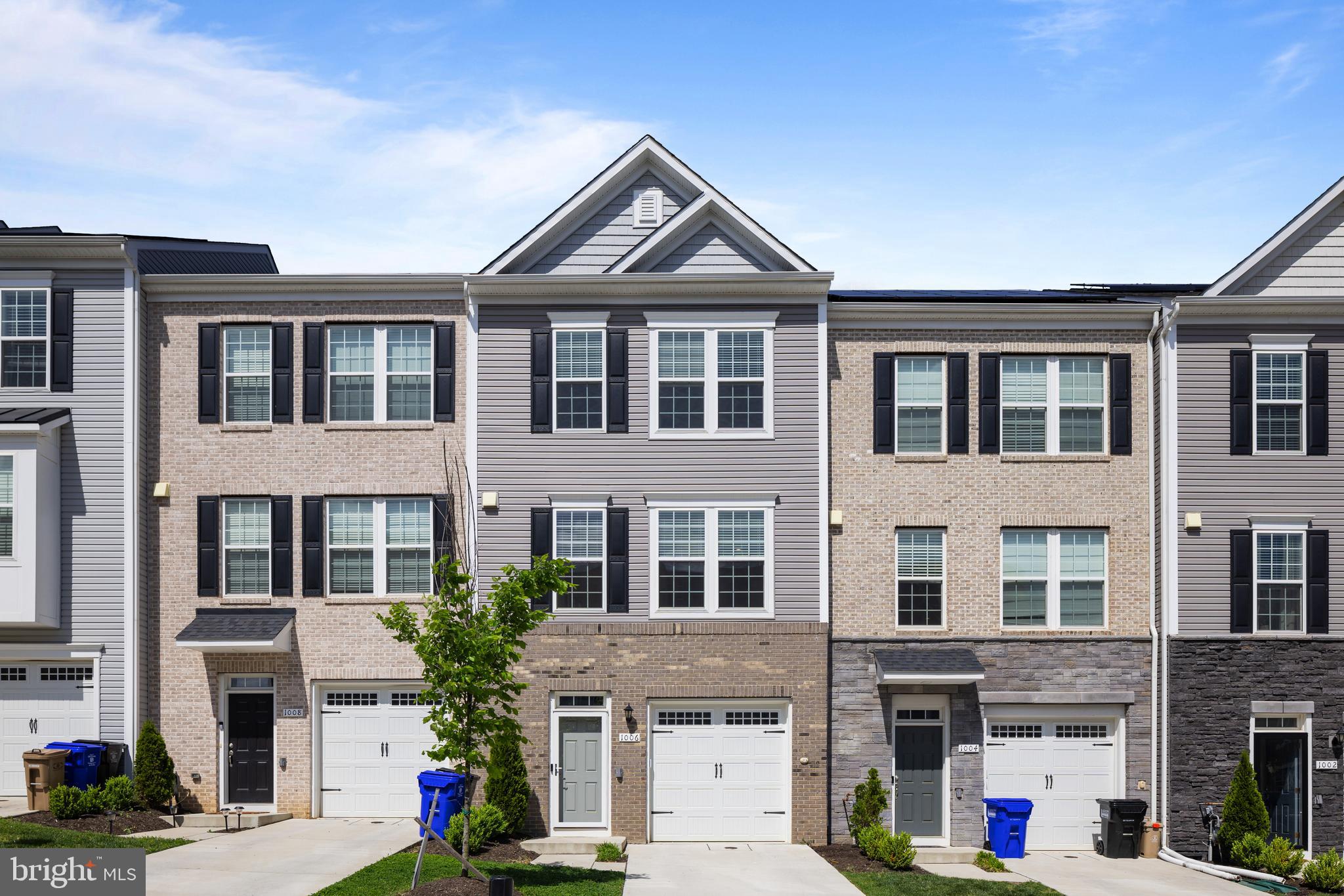LAUREL OVERLOOK - Residential Lease