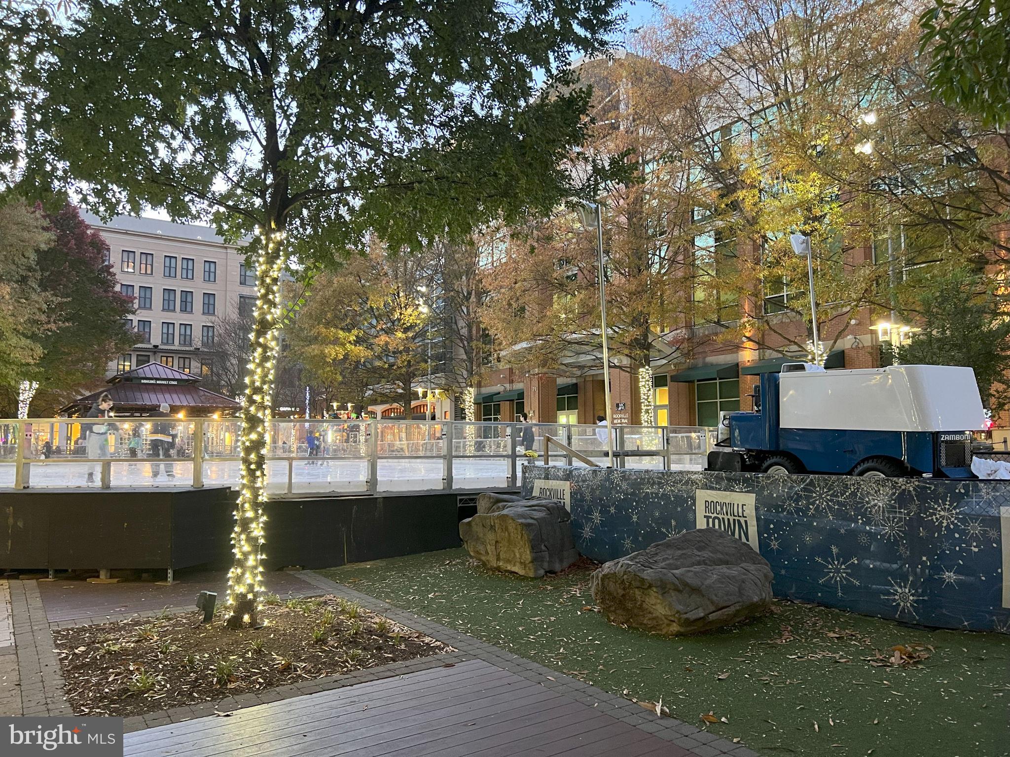 AMERICANA CENTRE - Residential