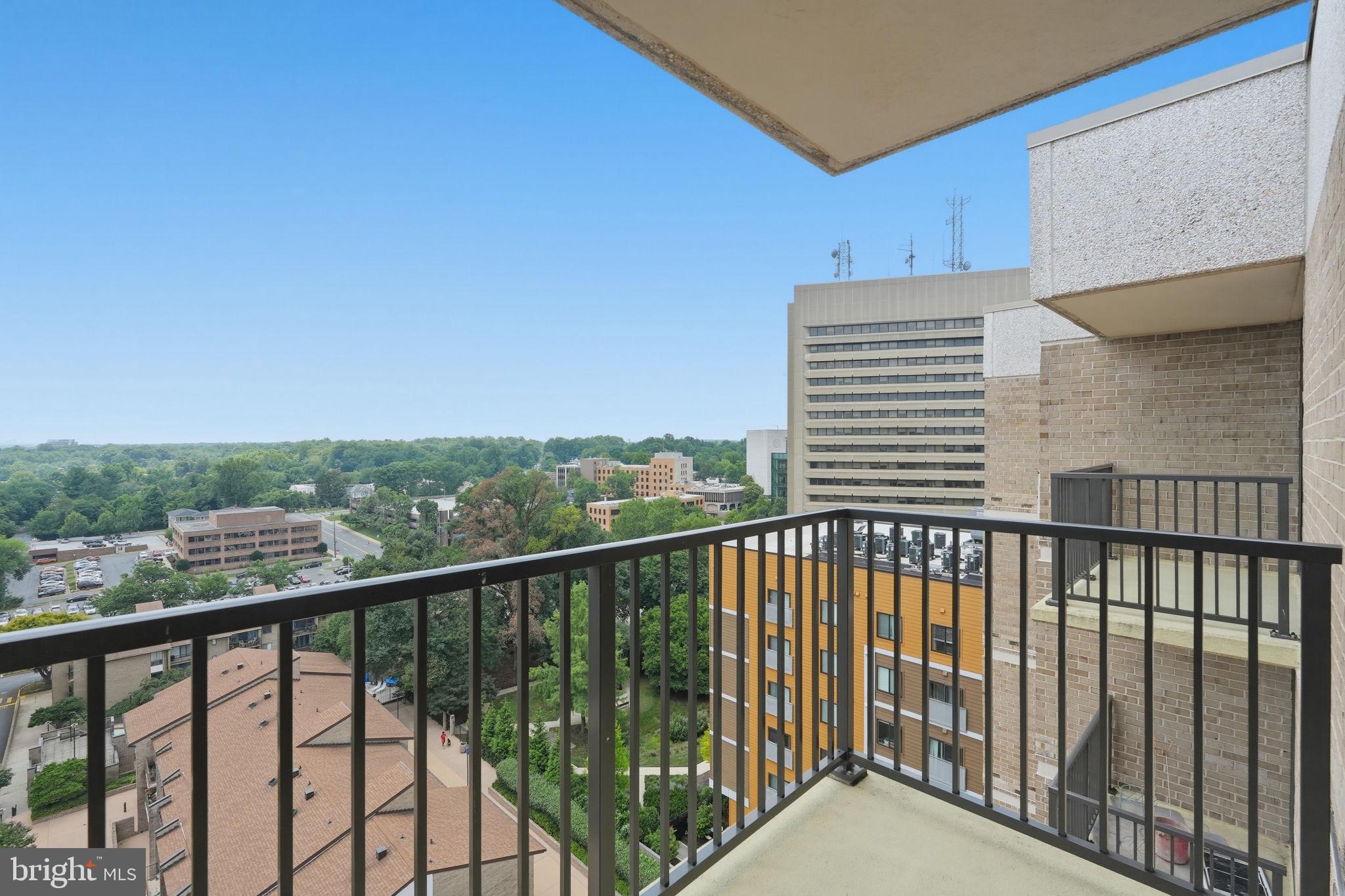 AMERICANA CENTRE - Residential