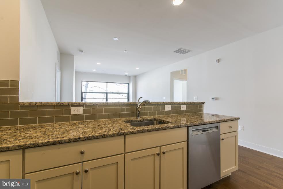2400 SOUTH - Residential