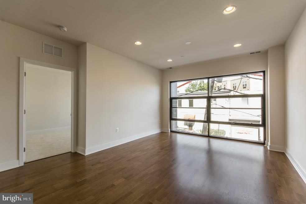 2400 SOUTH - Residential