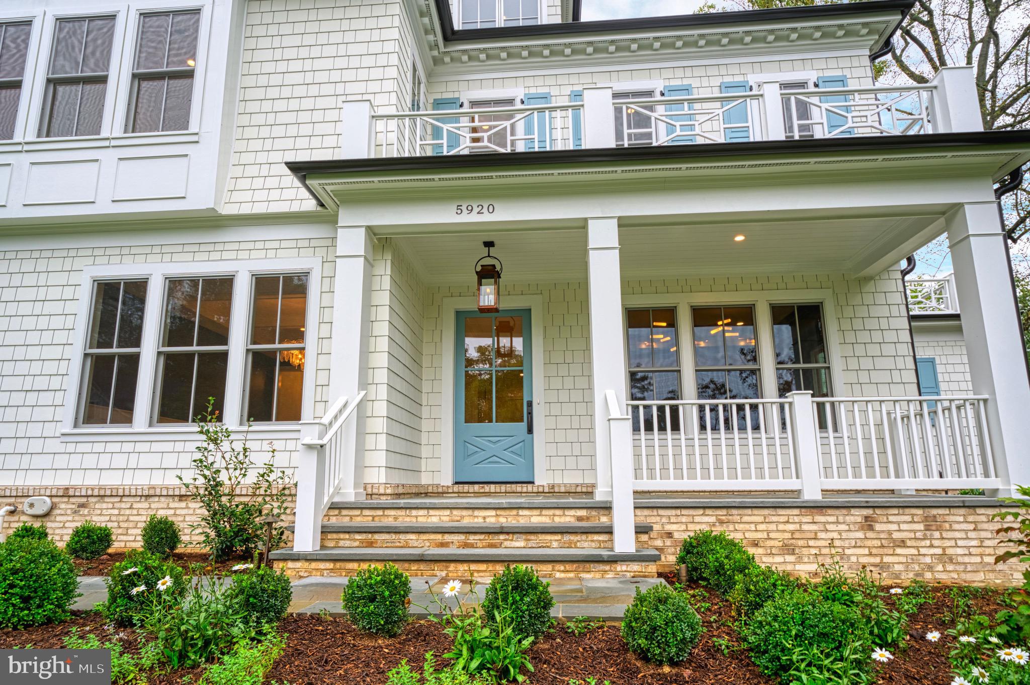 COUNTRY CLUB HILLS - Residential