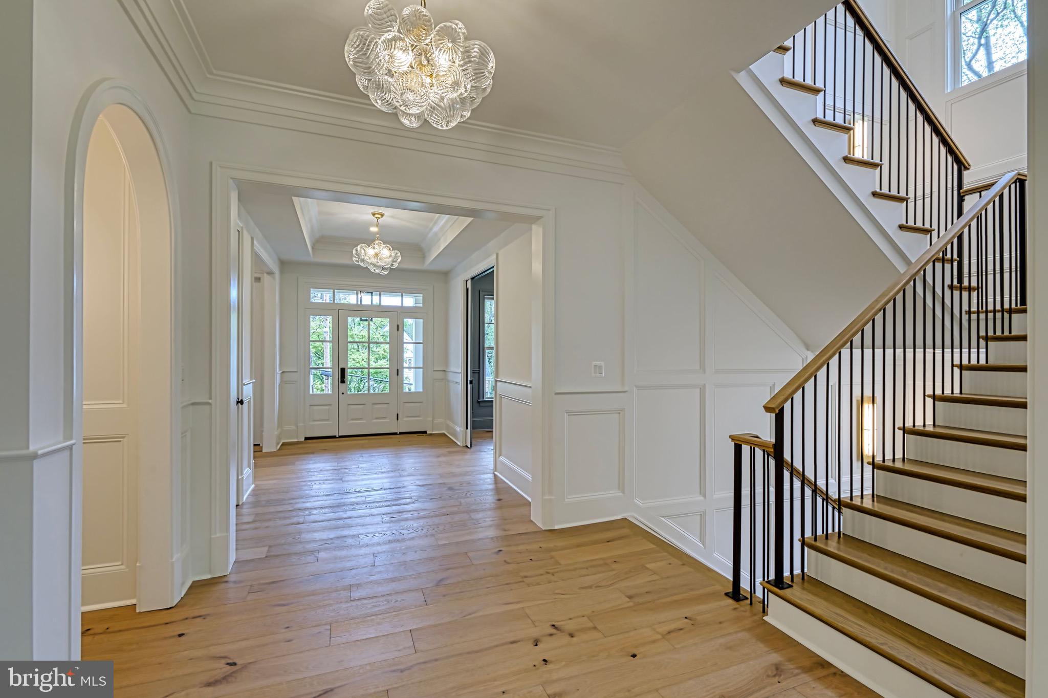 COUNTRY CLUB HILLS - Residential