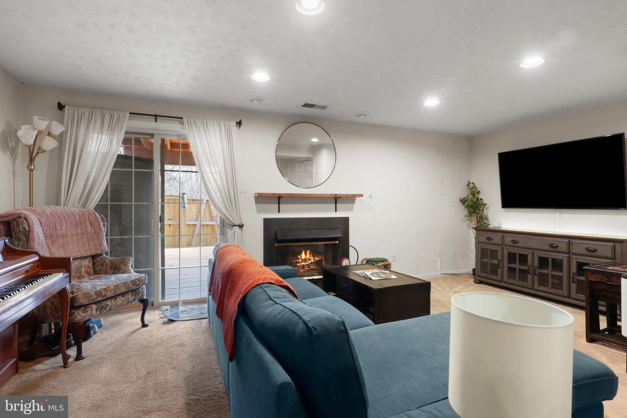 LANDSDOWNE - Residential