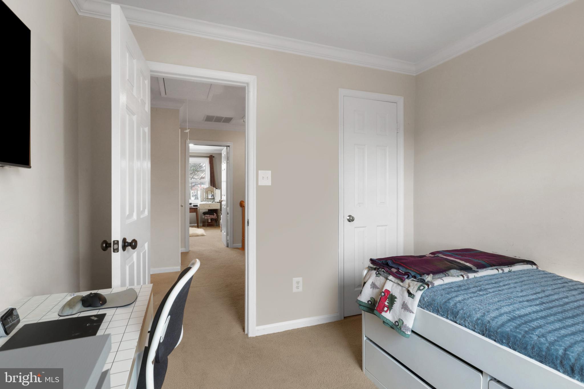 LANDSDOWNE - Residential