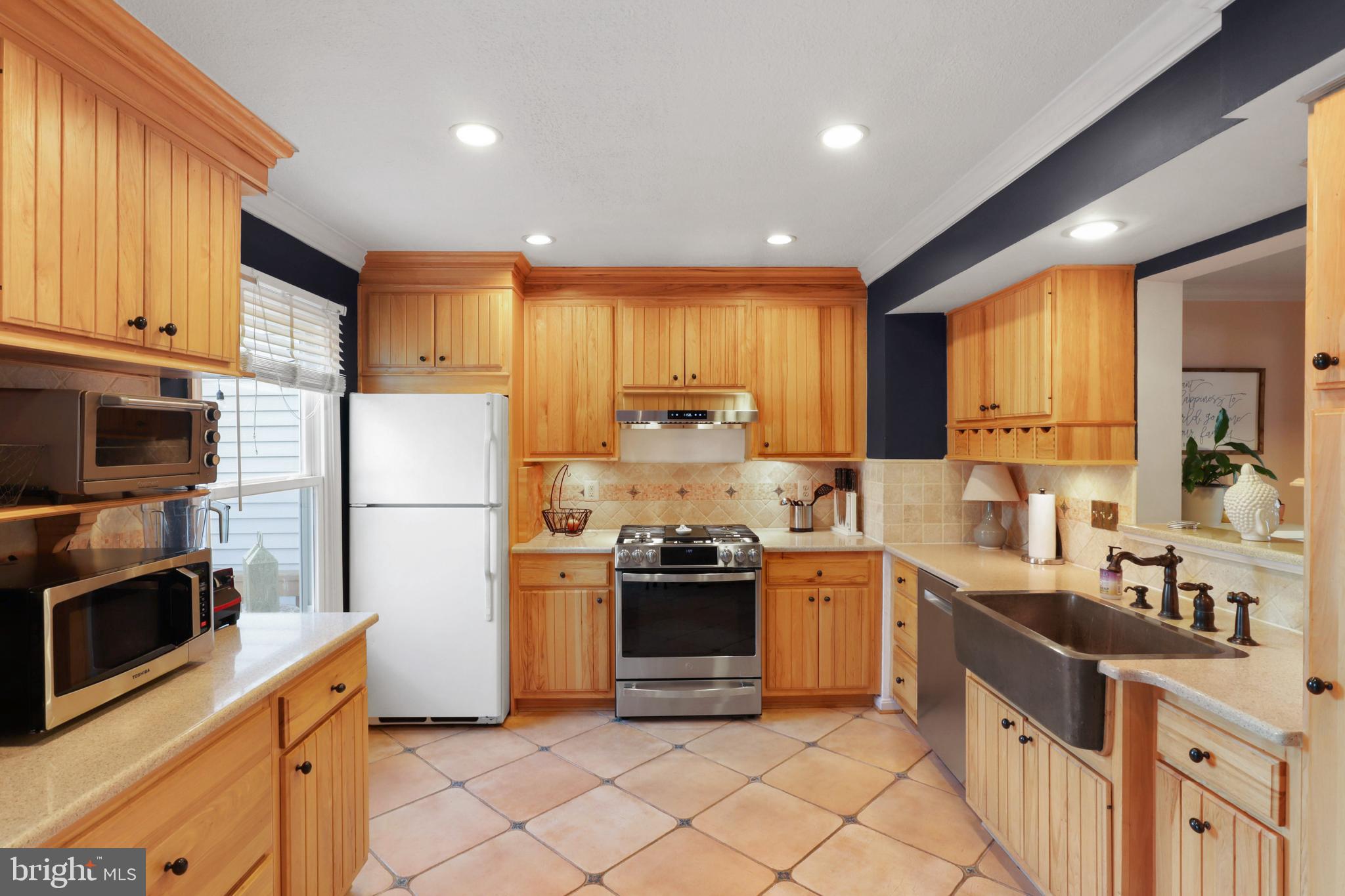 LANDSDOWNE - Residential
