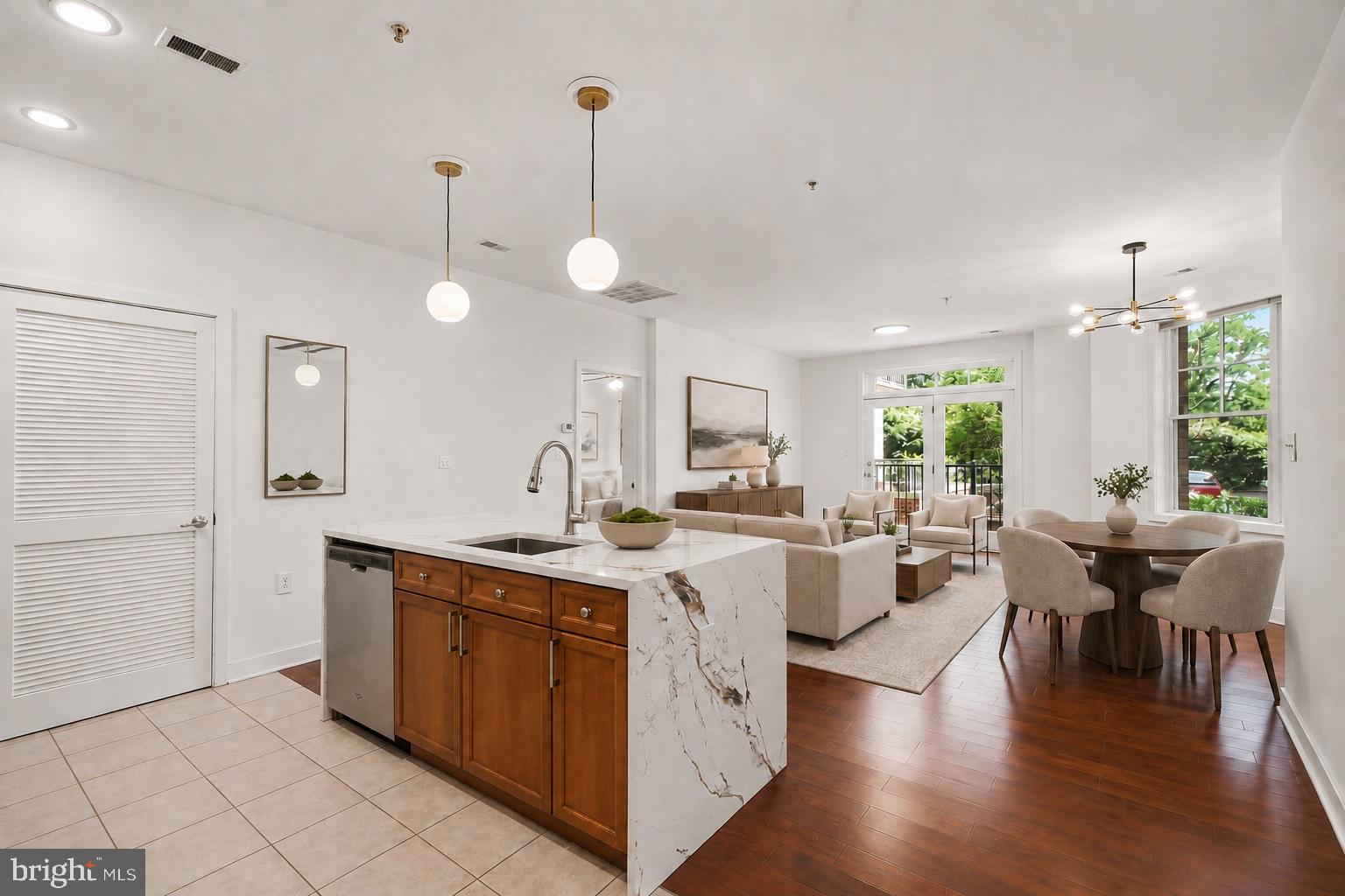 PRESTON - Residential