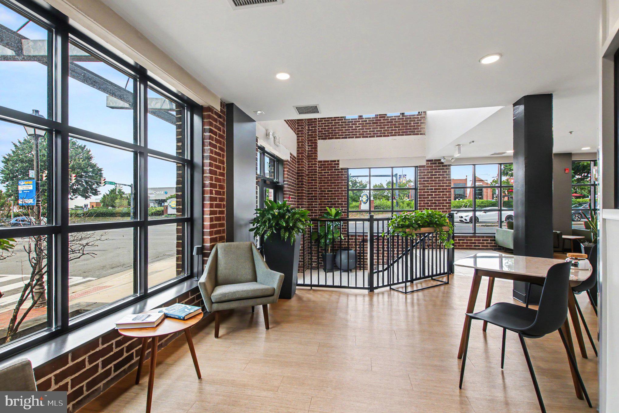PRESTON - Residential