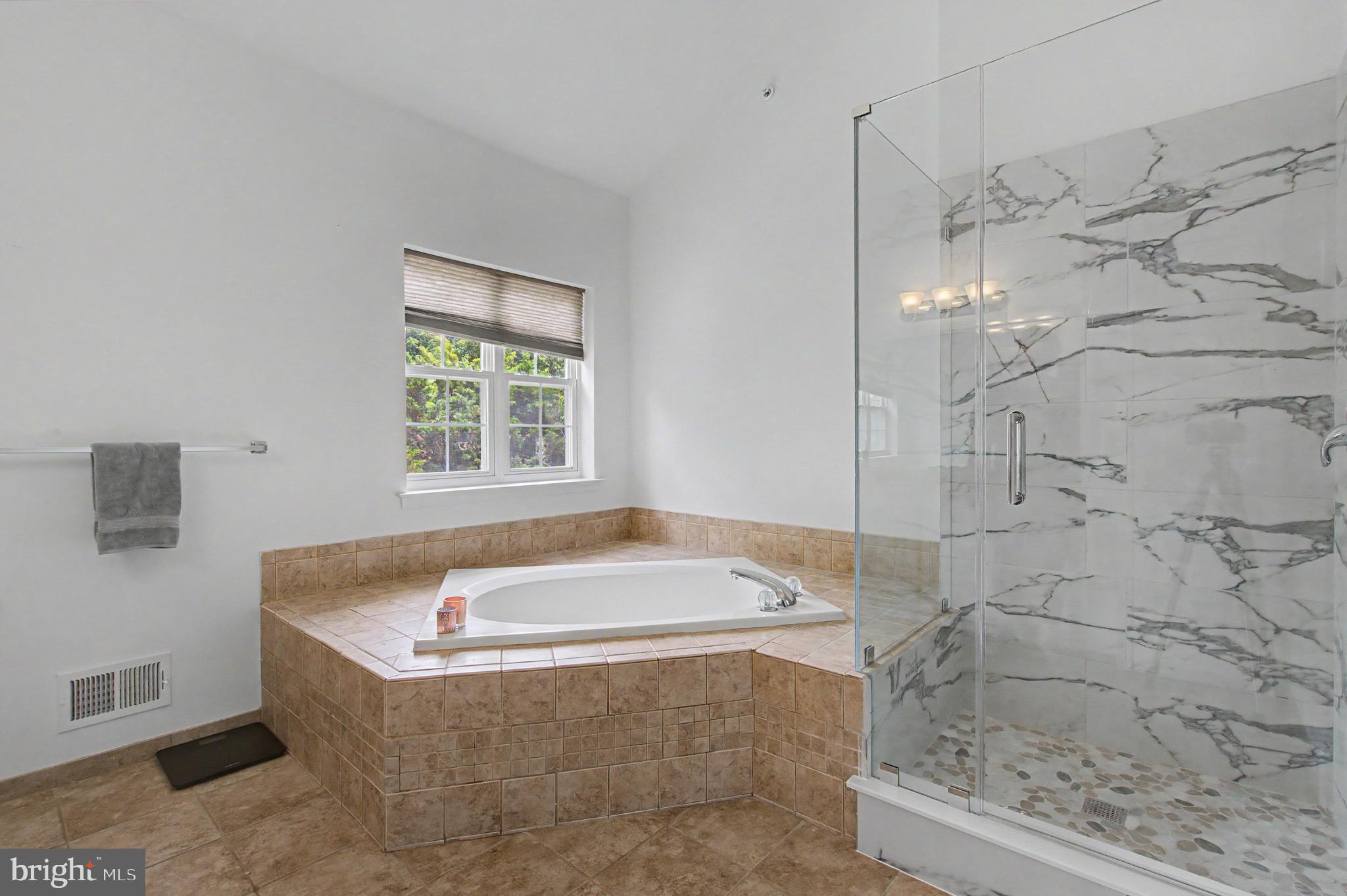 KING OF PRUSSIA - Residential