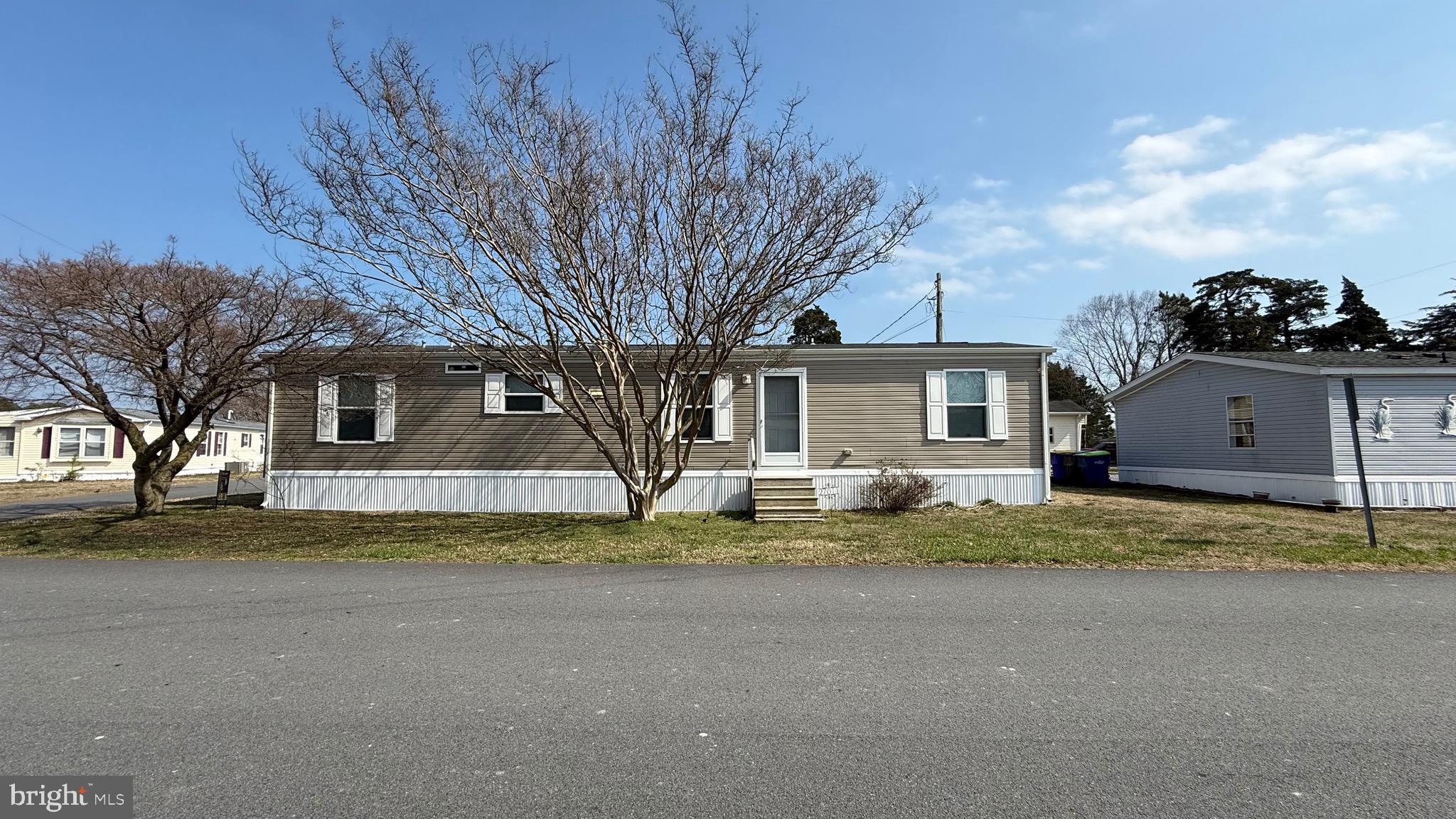 WHITE HOUSE BEACH - Residential