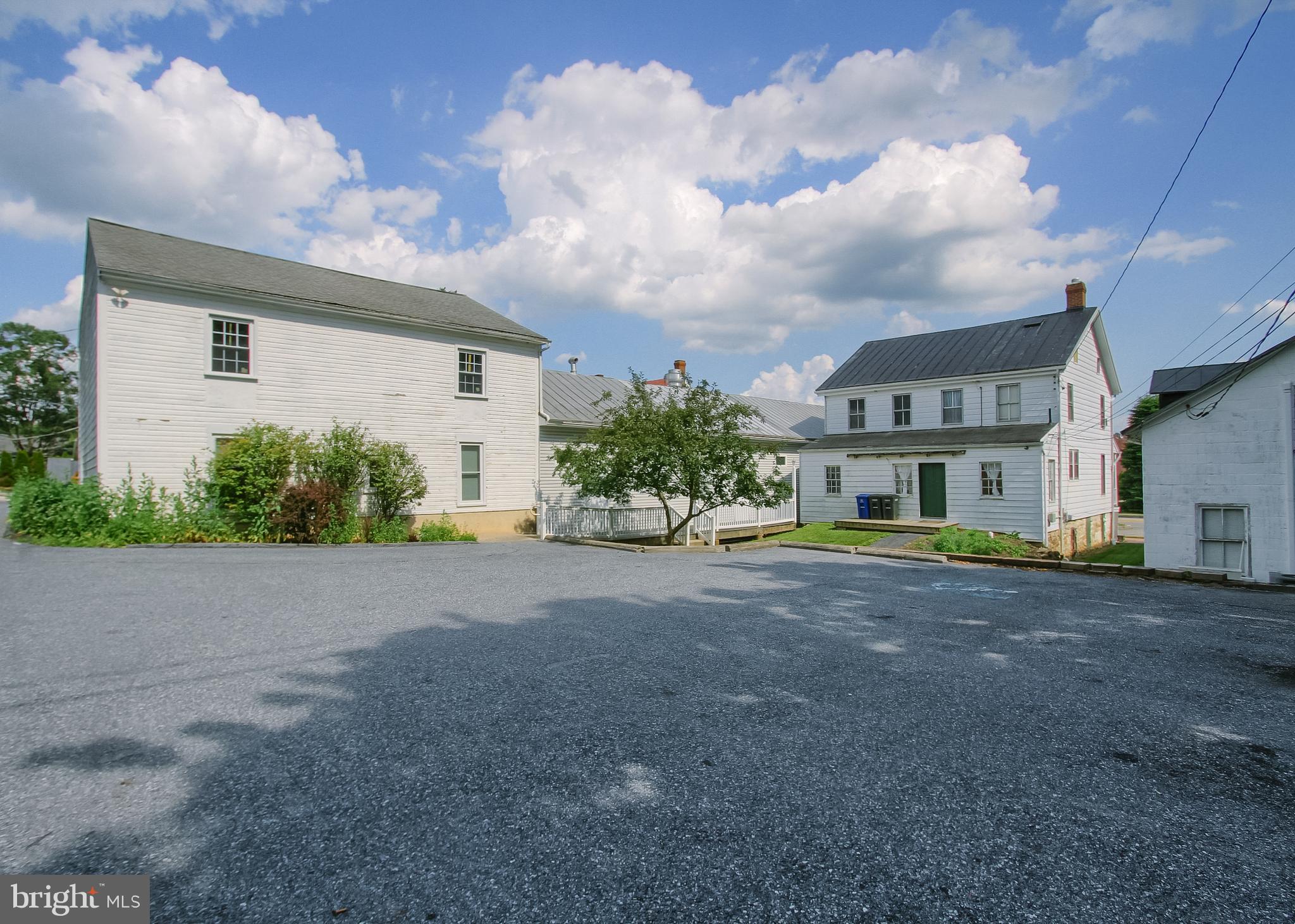 VILLAGE OF LINGLESTOWN - Commercial Sale