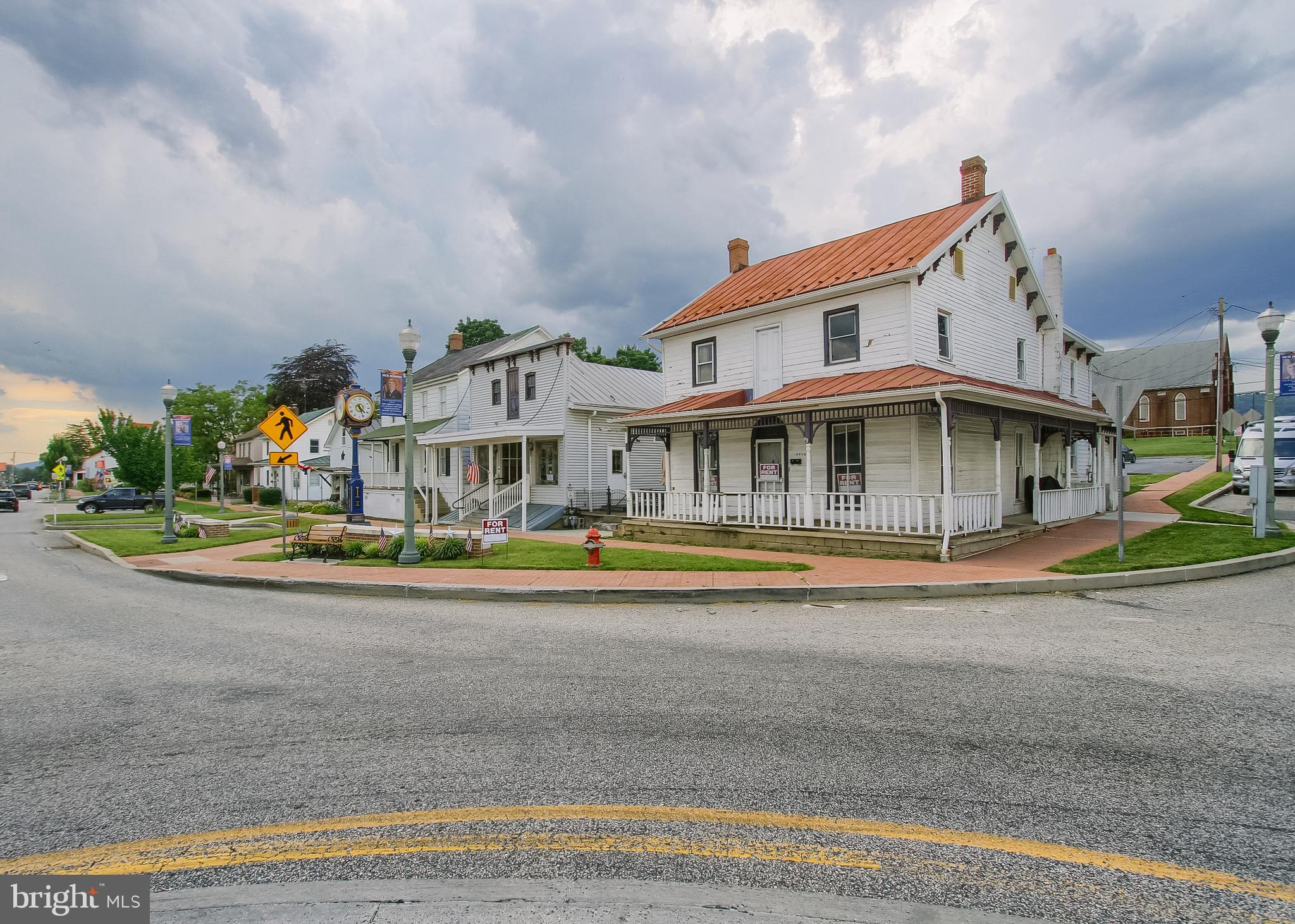 VILLAGE OF LINGLESTOWN - Commercial Sale