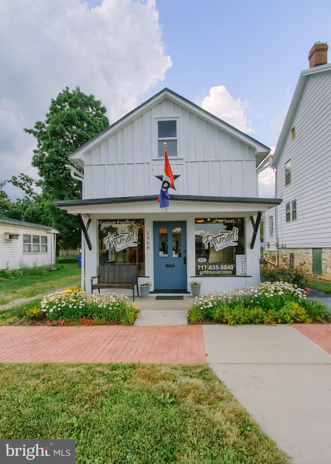 VILLAGE OF LINGLESTOWN - Commercial Sale