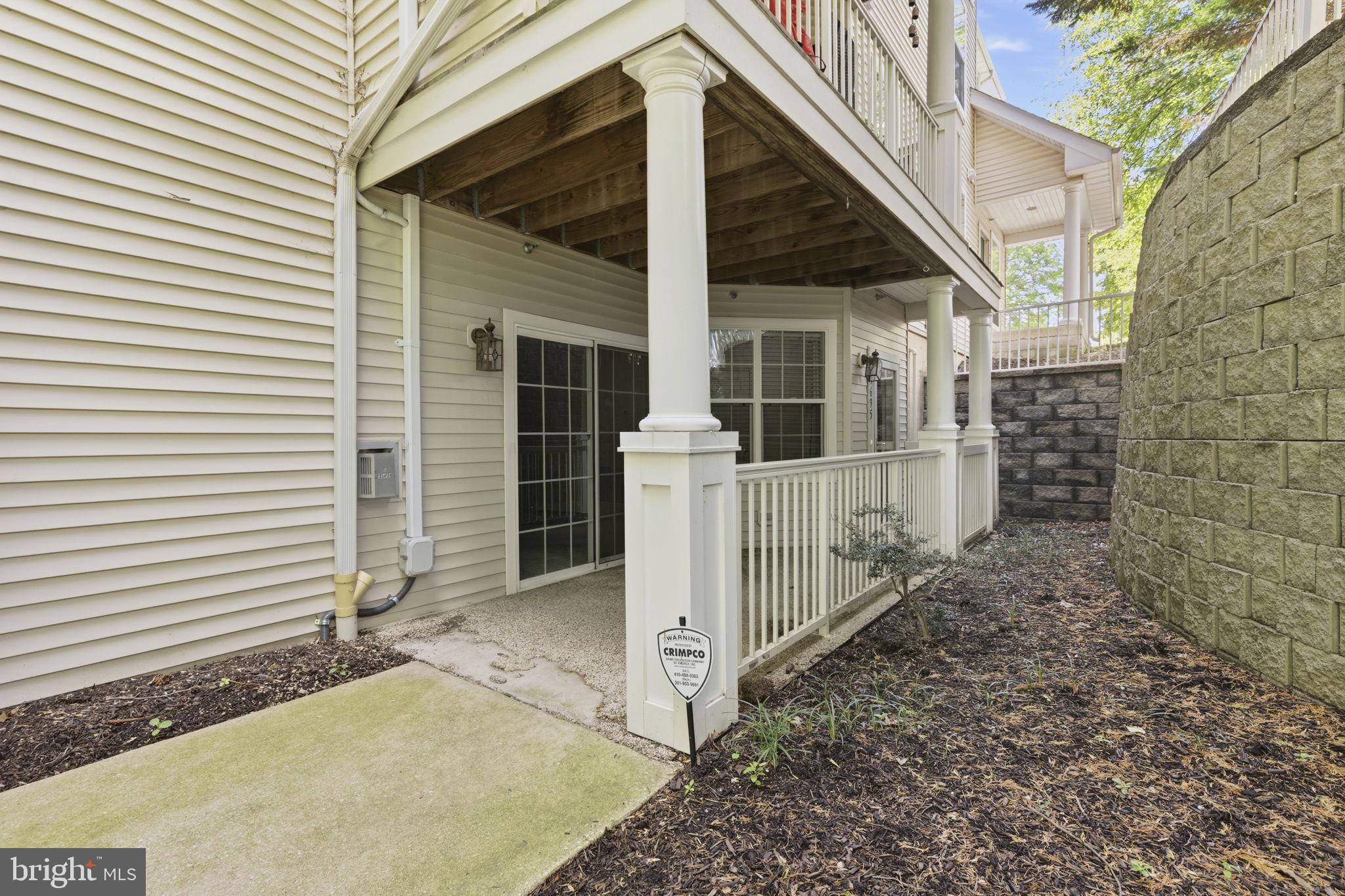 HOLLINGTON AT THE POINTE - Residential