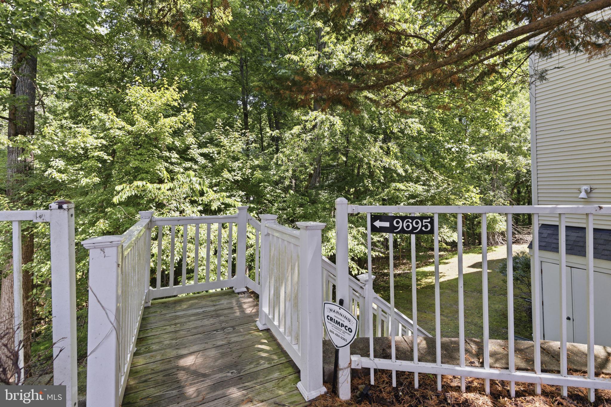 HOLLINGTON AT THE POINTE - Residential