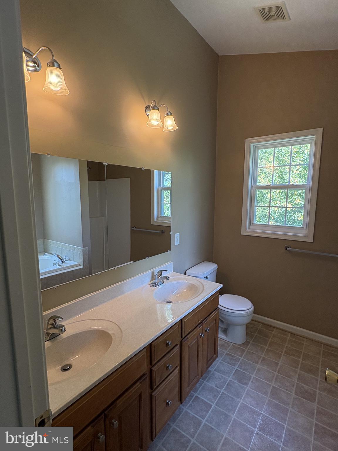 CARRIAGE HILL - Residential