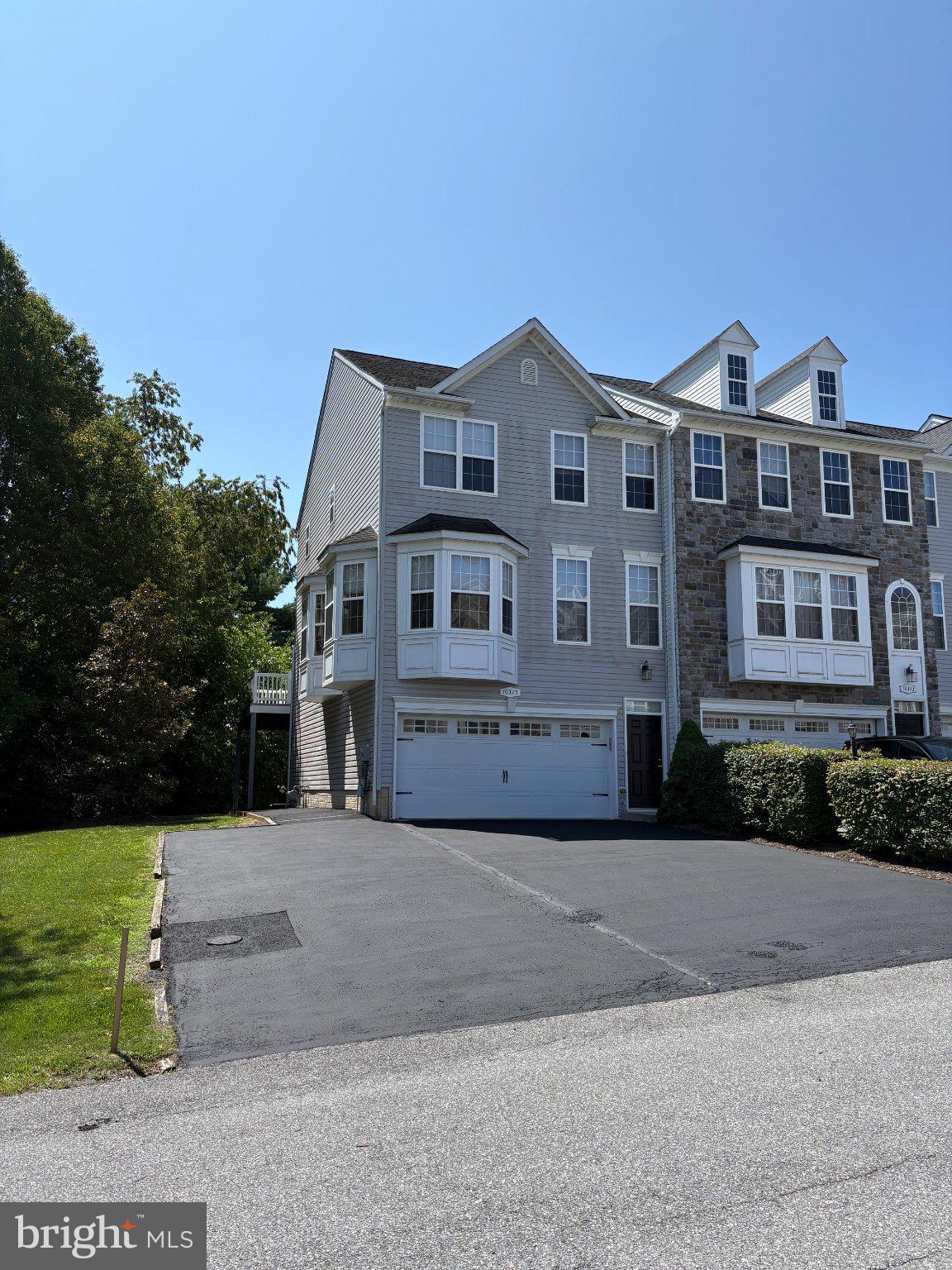 CARRIAGE HILL - Residential