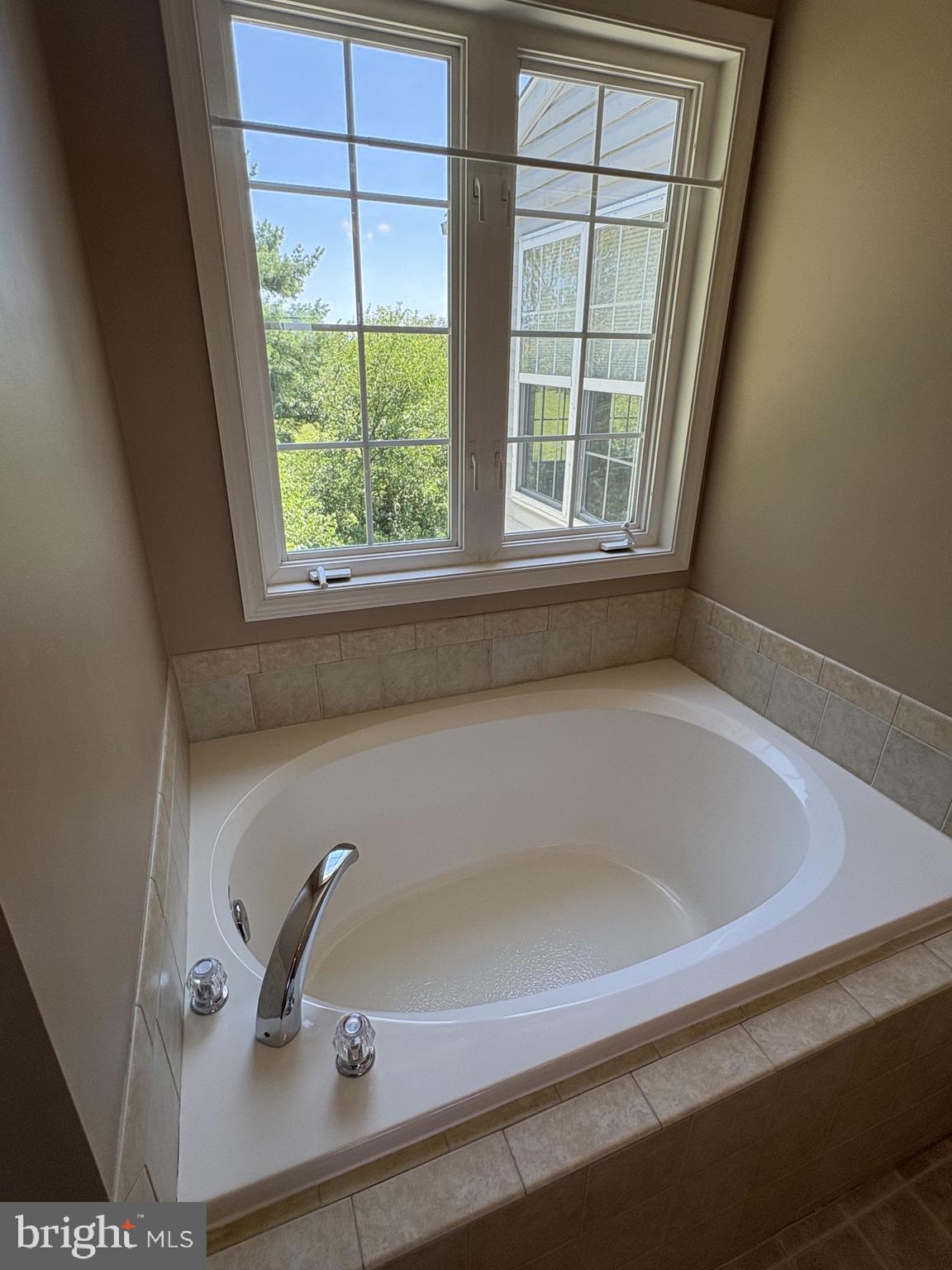CARRIAGE HILL - Residential