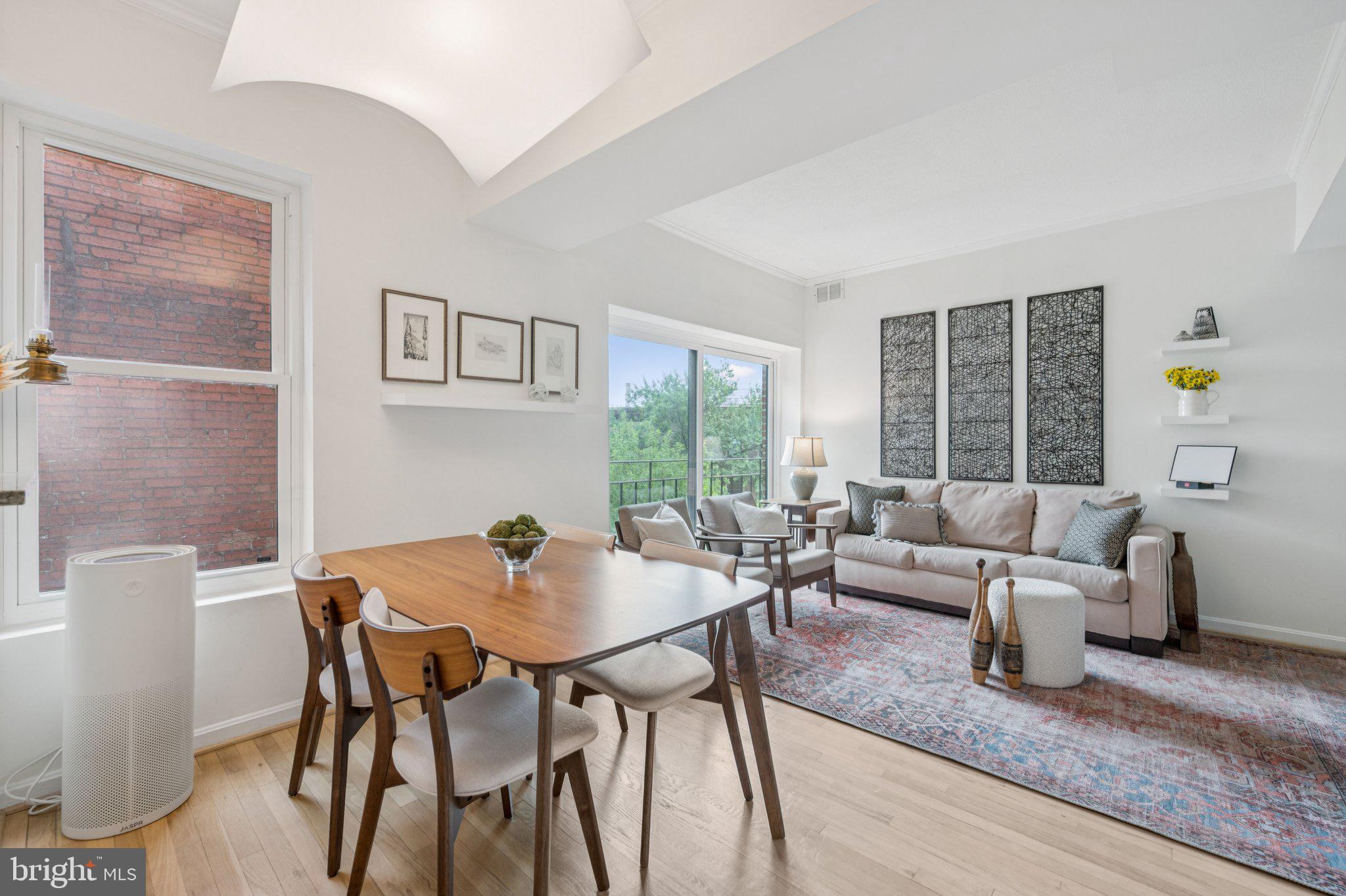 ADAMS MORGAN - Residential