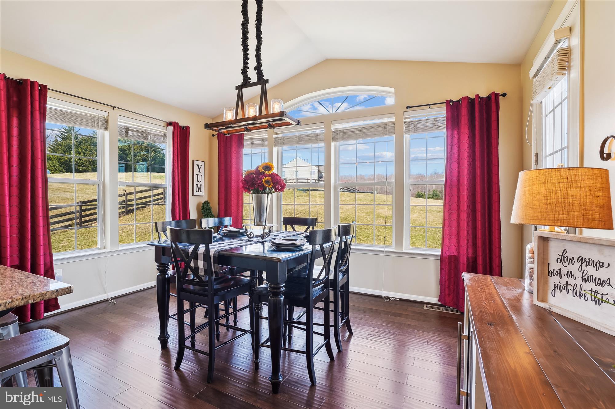 JAMISONS FARM - Residential