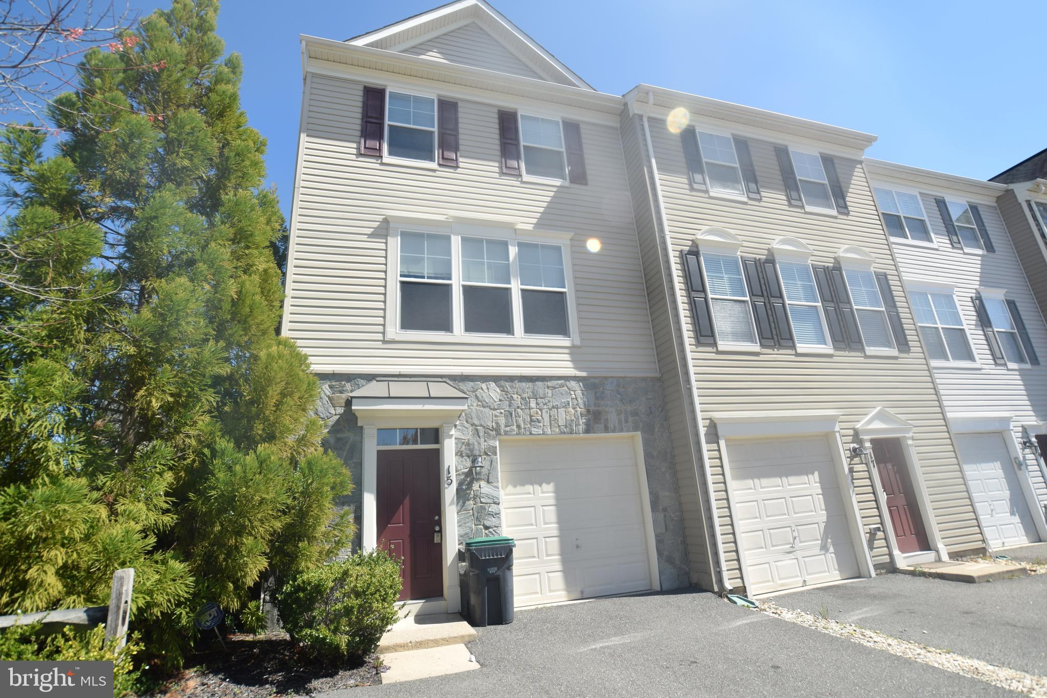 BRAND NEW CARPET AND PAINT! Spacious END UNIT TH in sought after Woodstream! 3BR/2.5BA... Primary BR with huge bathroom that includes a soaking tub, Great size Kitchen with fantastic center island, granite, custom tile backsplash and even a pantry. A huge Living Room! Do not miss out on the nice size rear deck! Washer/Dryer; Good size 2nd and 3rd Bedrooms. Fully Finished Basement. Gorgeous home in gorgeous neighborhood and a sought after school district. 

We accept online applications only, $50 App fee and 17$ background check fee (total $67 NONREFUNDABLE). Each adult living in the home must apply, NO duplicate email addresses can be used.  Gross household income must be at least 3x the amount of the rent (only 2 salaries can be used). We require a 650 credit score and prefer 700 or better. If coming from a rental, a positive reference from your current landlord must be provided. Pictures are from a previous listing but home is still similar. No smoking or vaping on this property at any time. $199 One time move in fee due upon move in. Minimum one month's rent security deposit required. Certified funds only are required for the 1st month's rent and security deposit. Security Deposit must be deposited within 48 hours of acceptance. Lease will be sent out for signatures once the security deposit has been received. 1st month’s rent due before tenancy. Proof of renter’s insurance to be submitted before tenancy NO PETS!!!