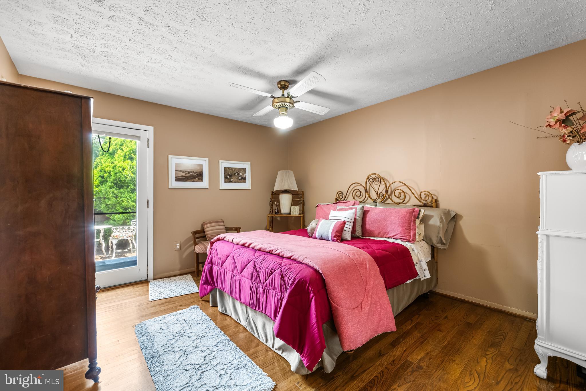 VALLEY HILLS - Residential