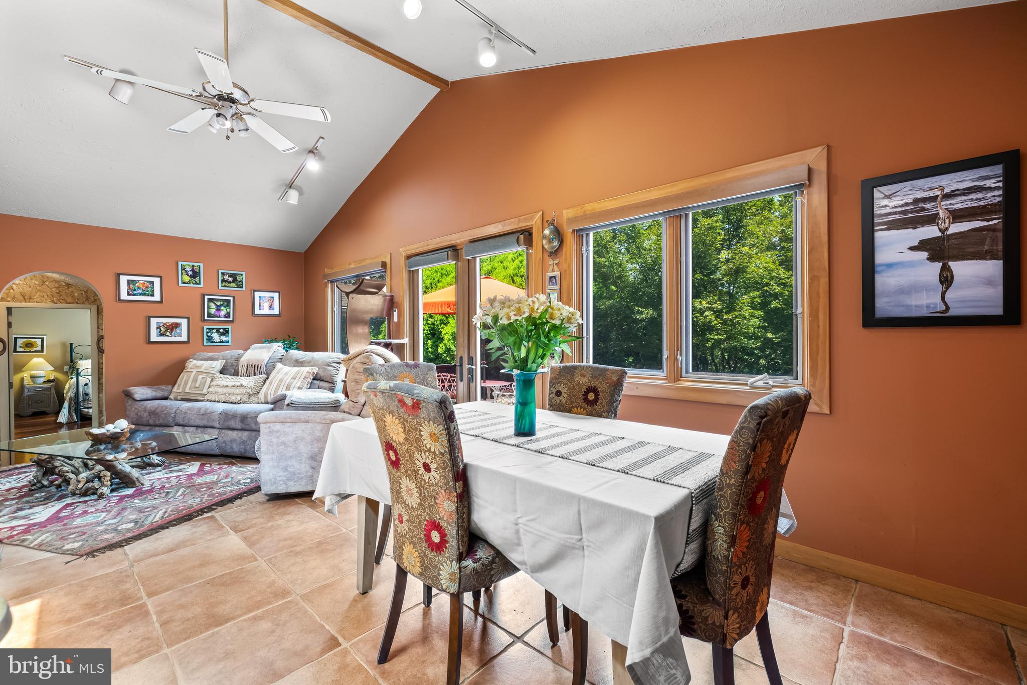 VALLEY HILLS - Residential