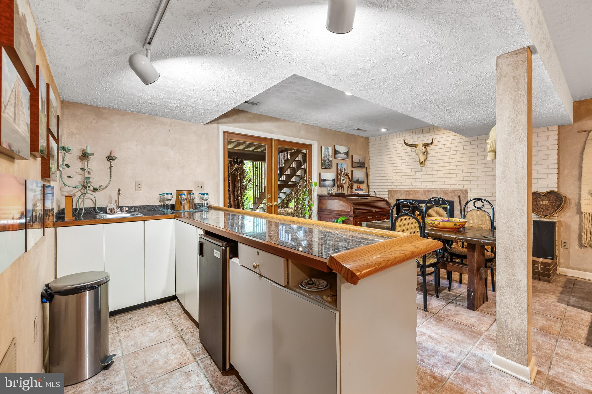 VALLEY HILLS - Residential