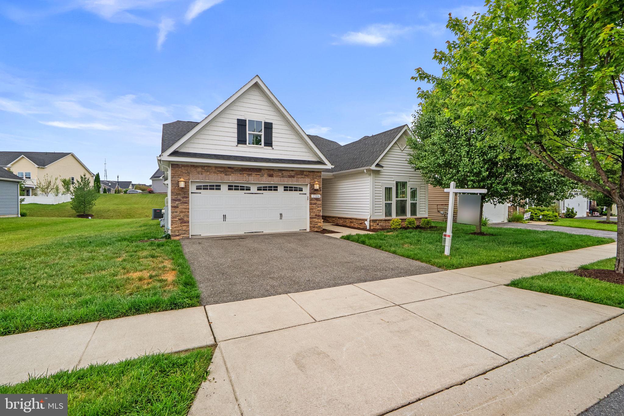 TWO RIVERS - Residential