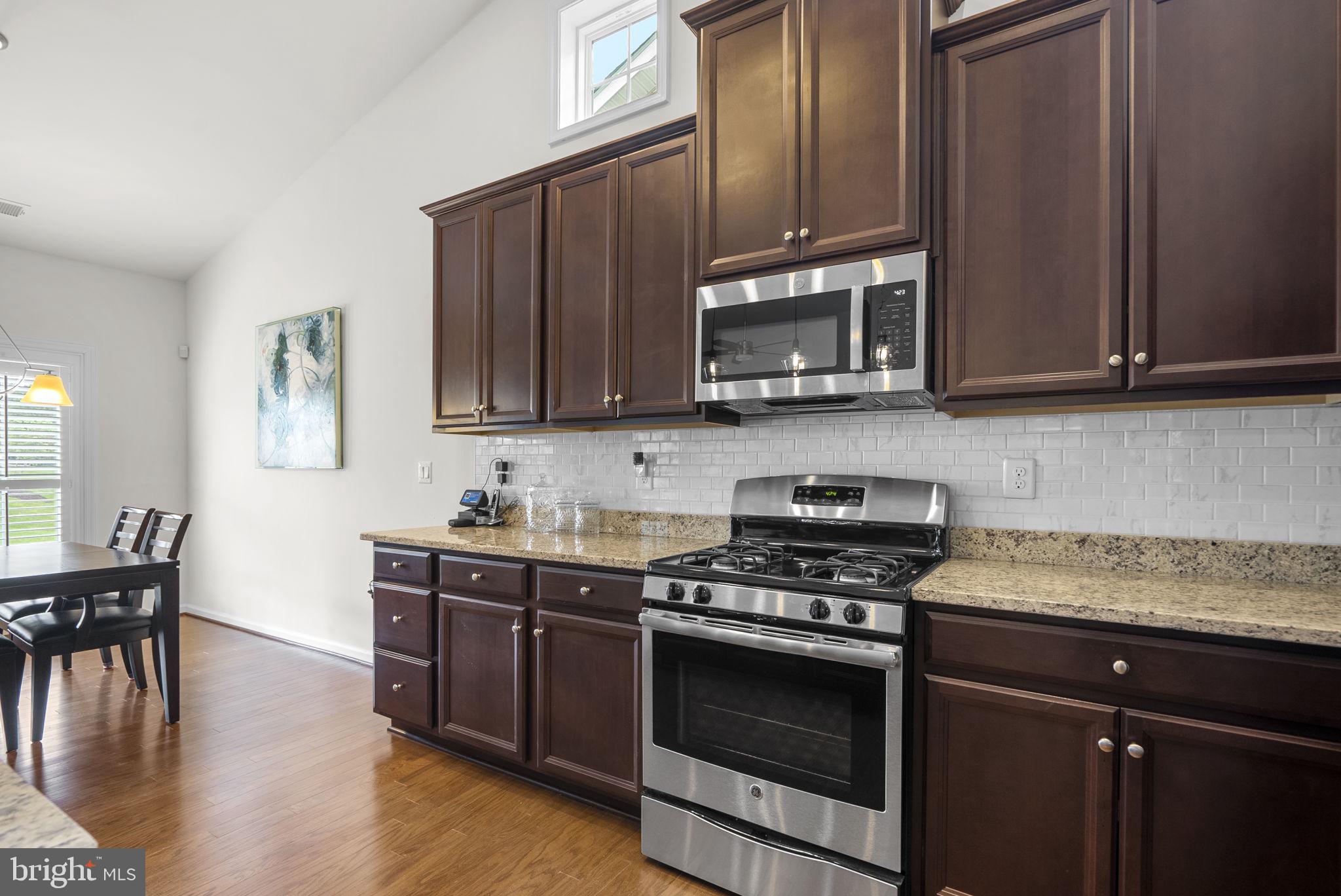 TWO RIVERS - Residential