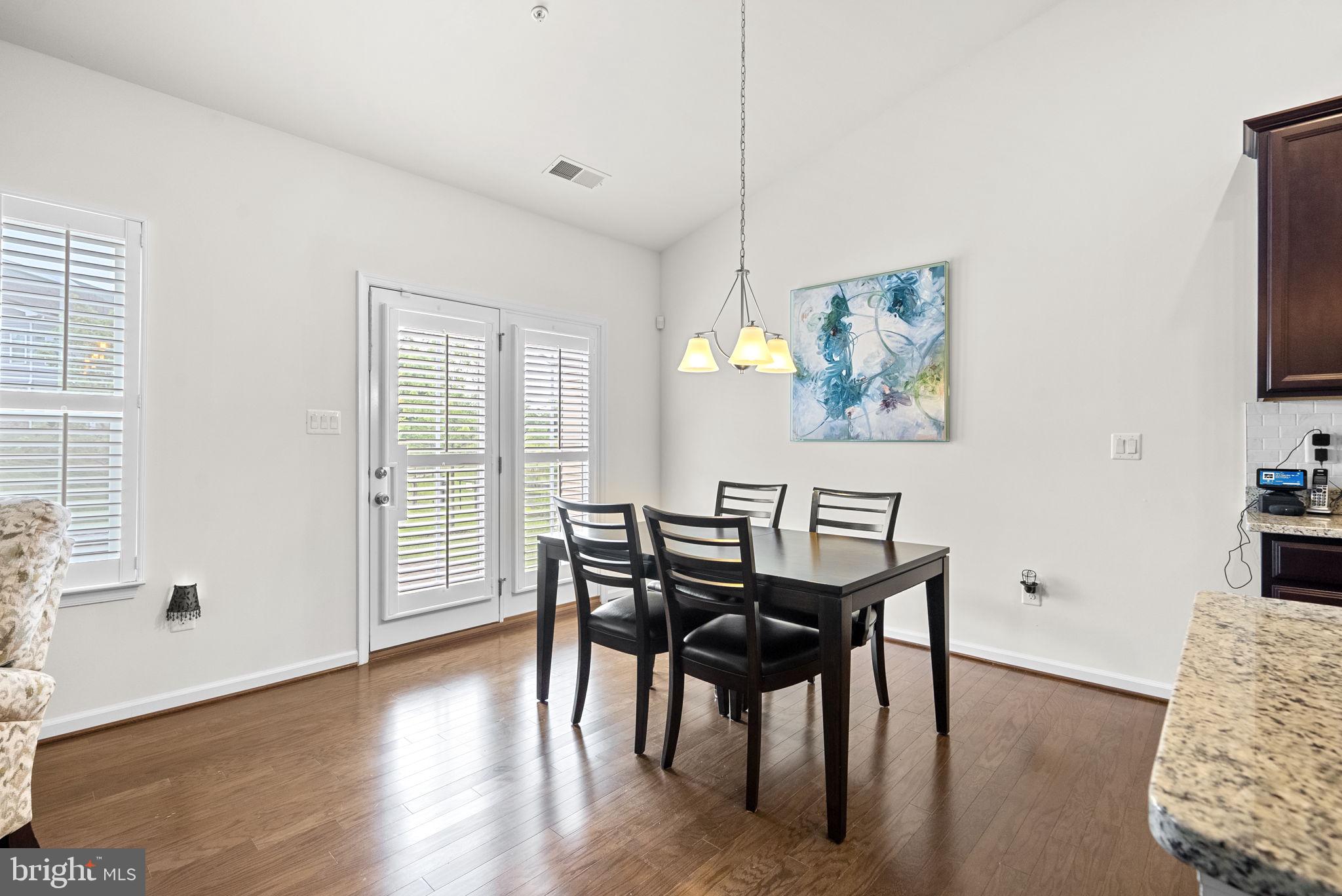 TWO RIVERS - Residential