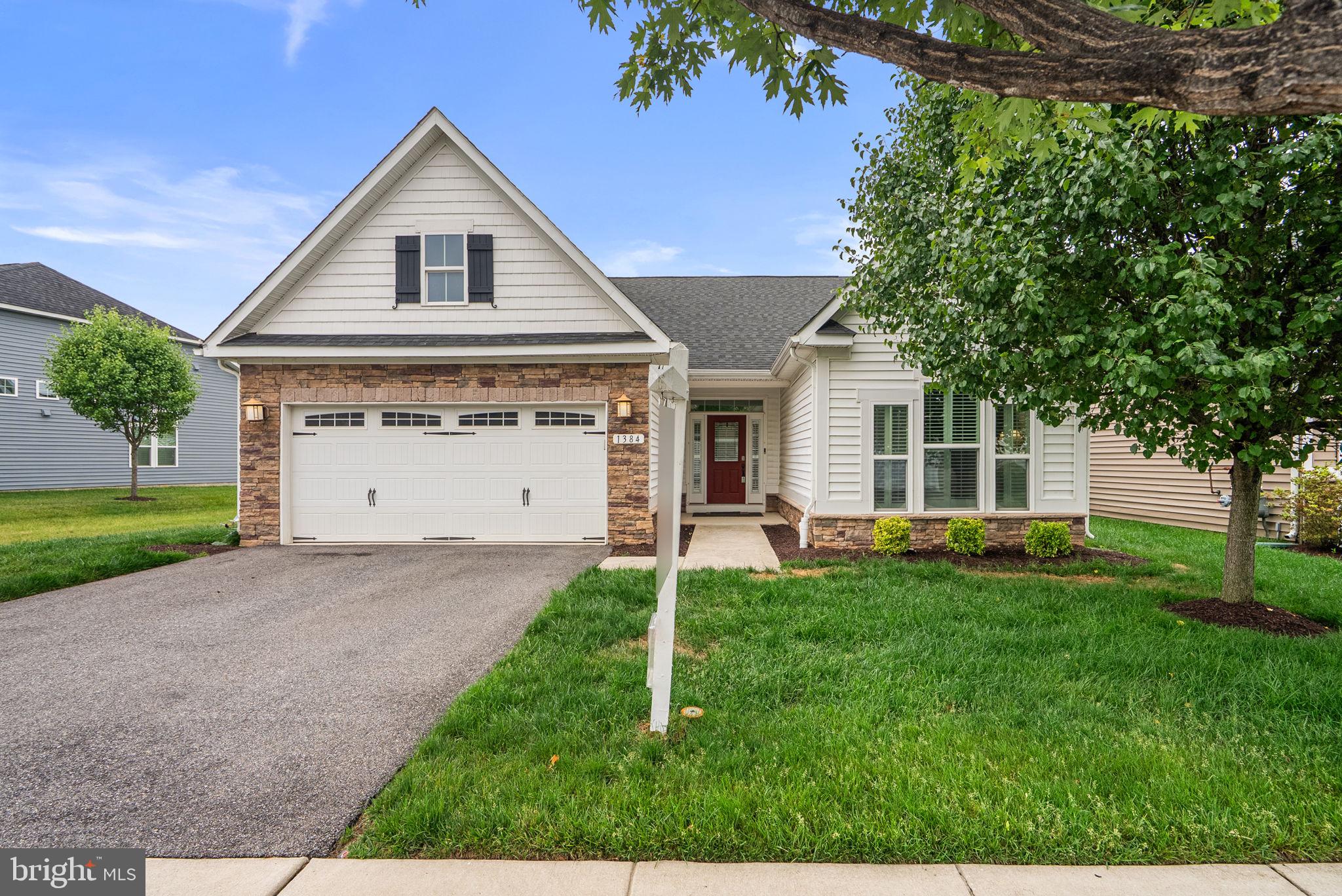TWO RIVERS - Residential